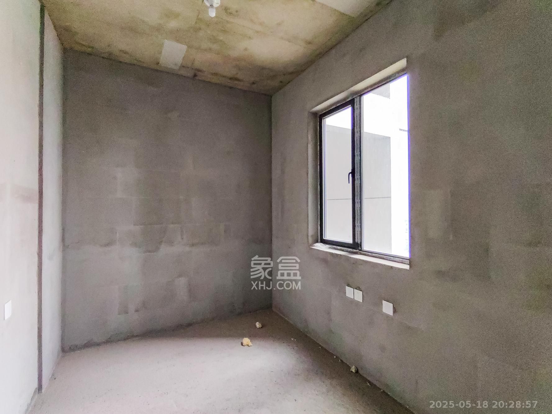 和顺府  3室2厅2卫    88.0万 和顺府  3室2厅2卫    88.0万卧室