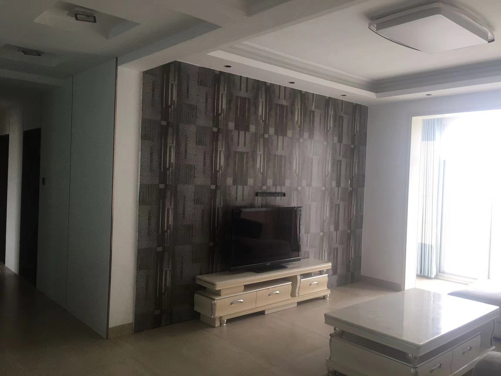 品阁 3室2厅2卫 2200.0元/月 品阁 3室2厅2卫 2200.0元/月室内图