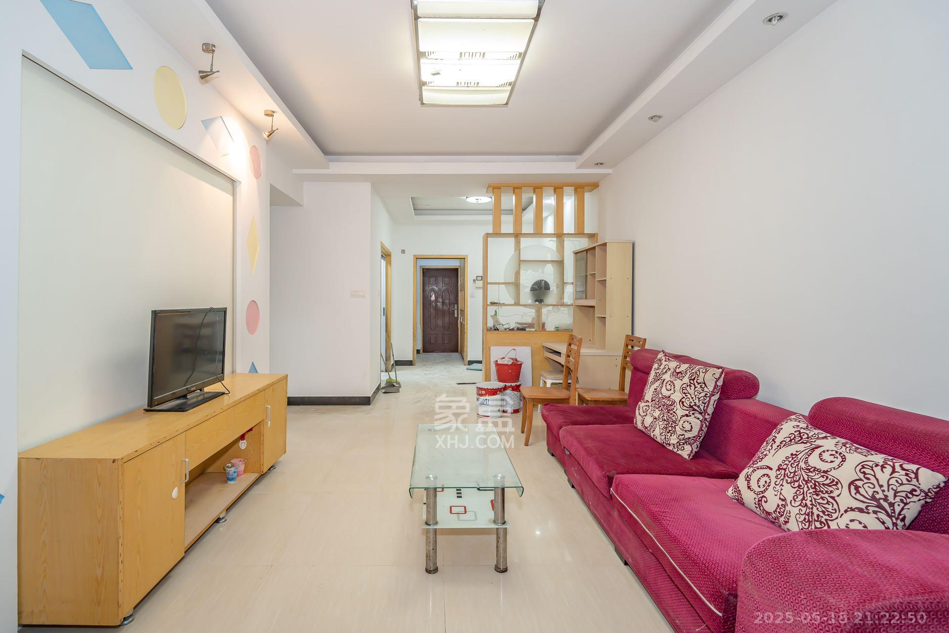 米兰春天  3室2厅1卫    1600.0元/月 米兰春天  3室2厅1卫    1600.0元/月室内图