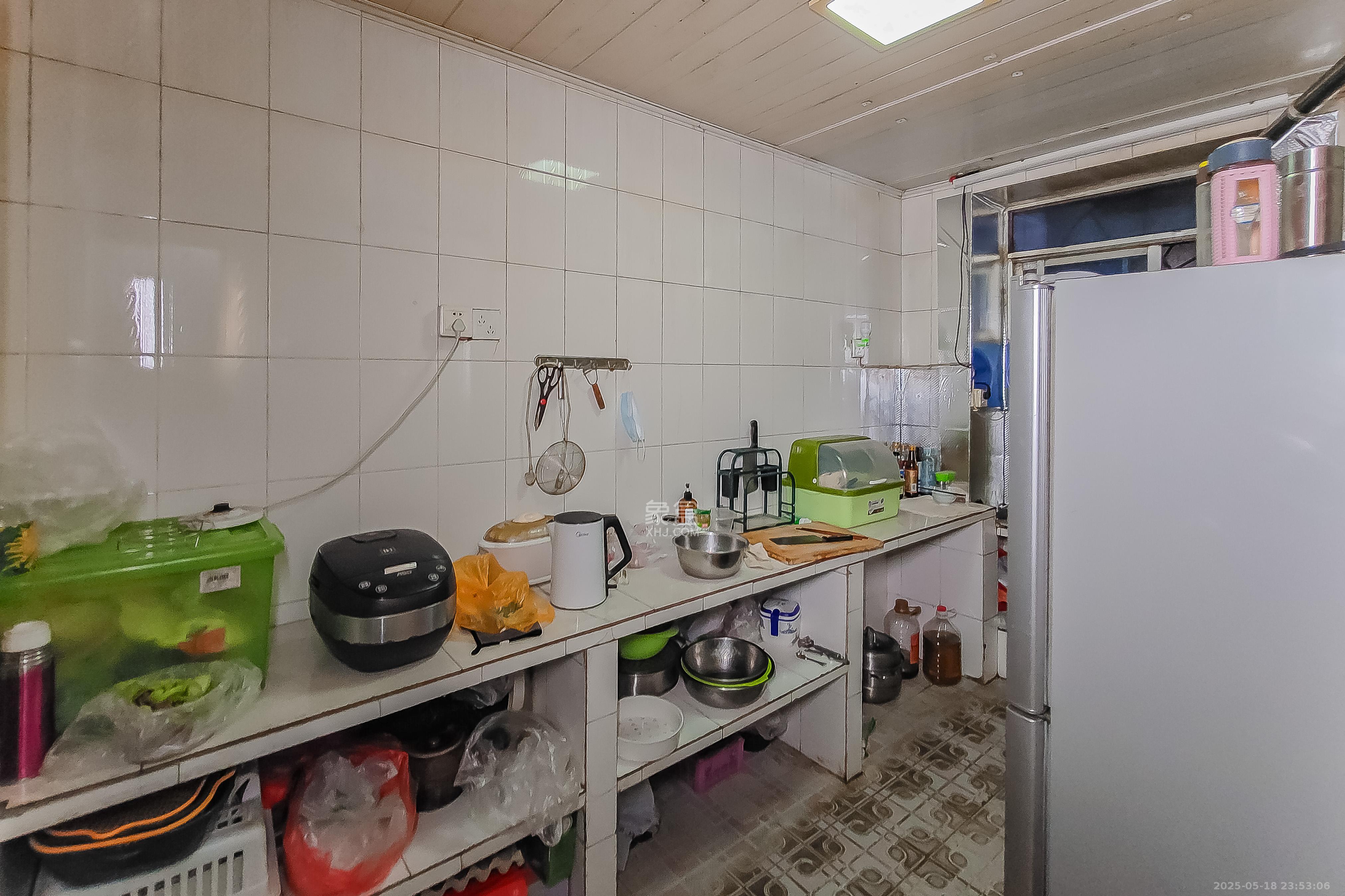 学院新村  2室2厅1卫    91.0万 学院新村  2室2厅1卫    91.0万厨房