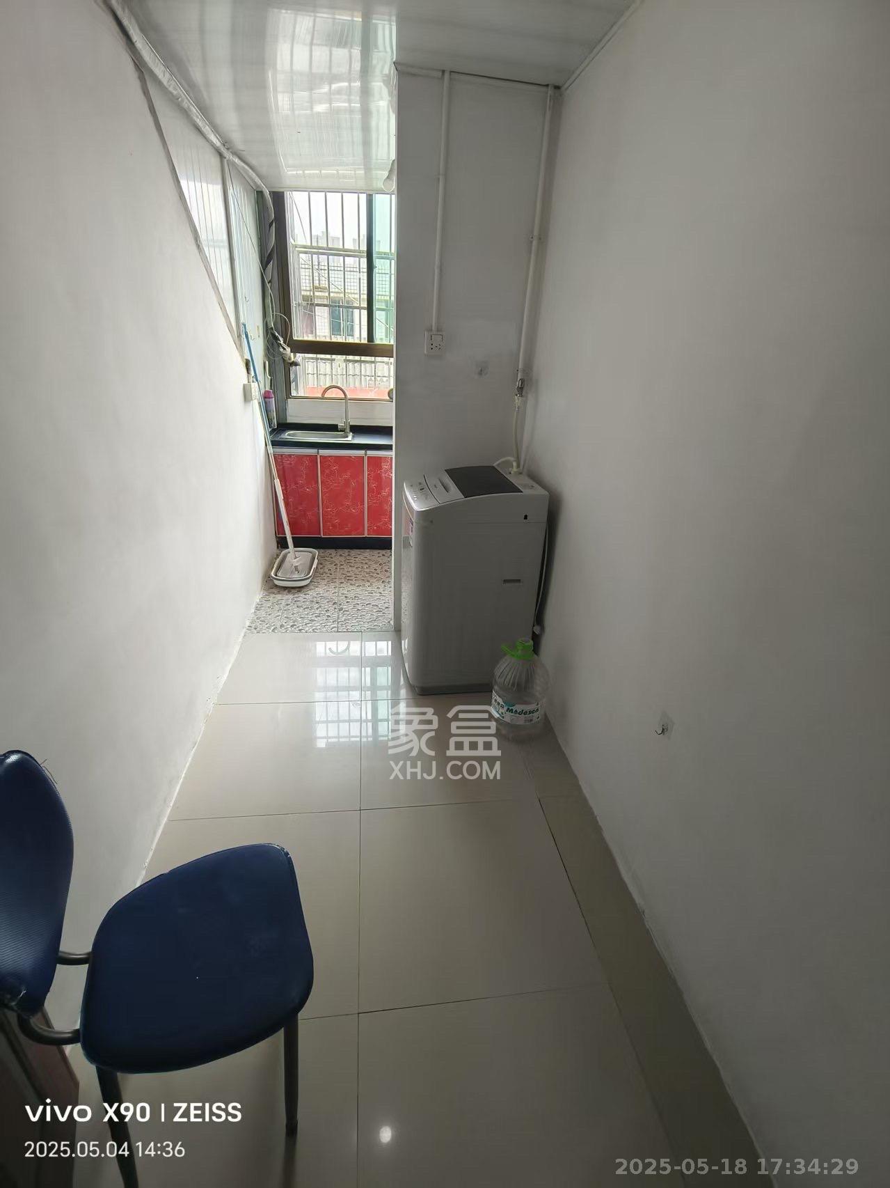 松雅安置小区 1室1厅1卫 500.0元/月 松雅安置小区 1室1厅1卫 500.0元/月室内图