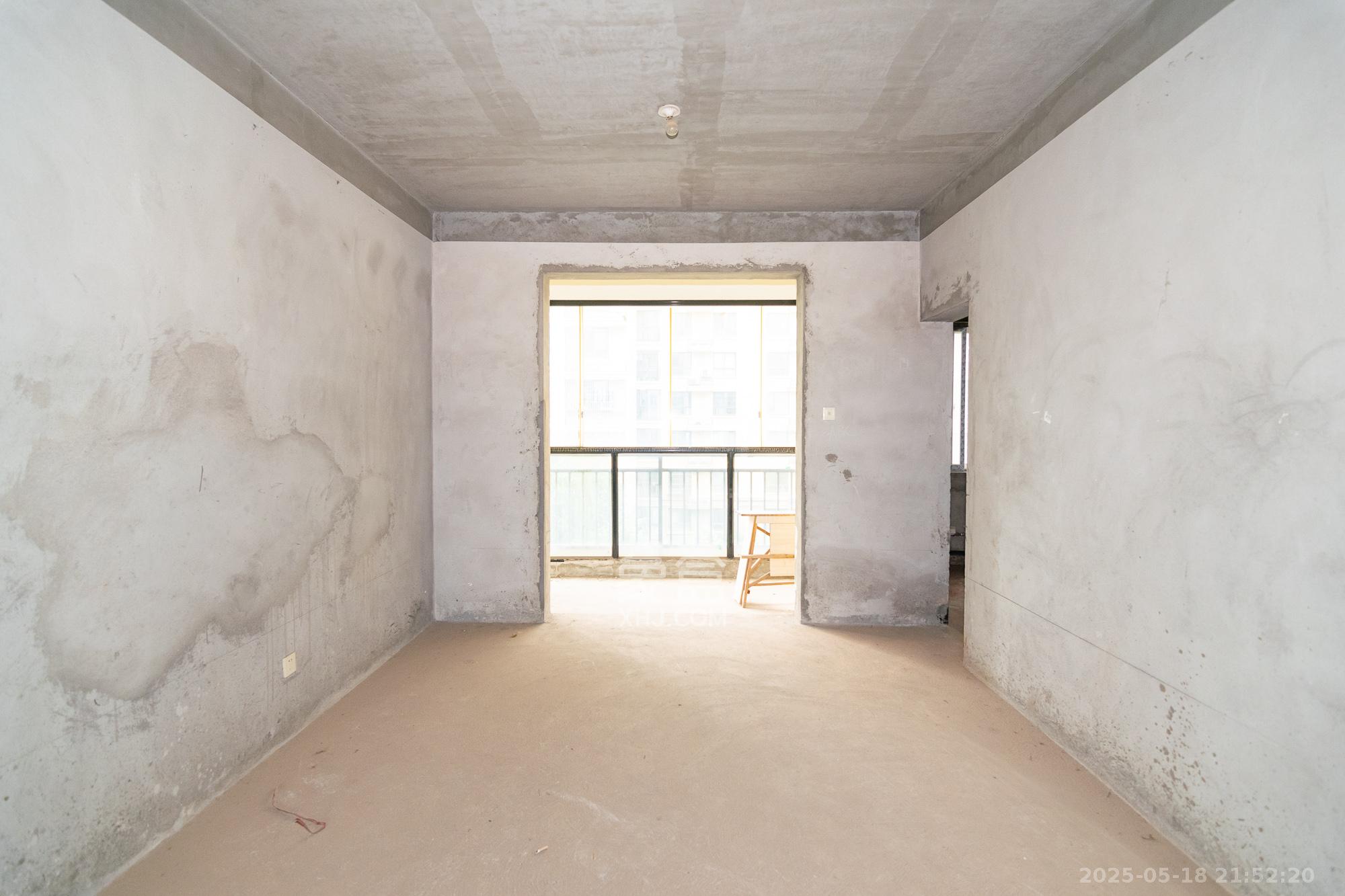 晟通城  3室2厅2卫    73.8万 晟通城  3室2厅2卫    73.8万客厅