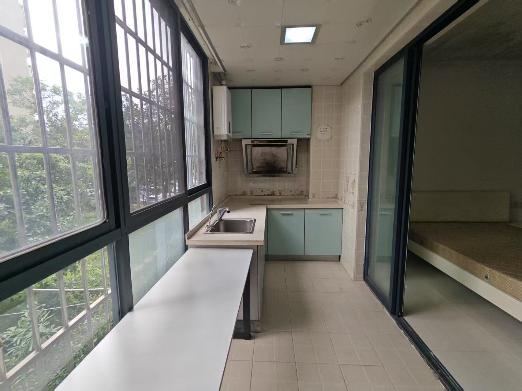名仕华府  1室1厅1卫    1300.0元/月室内图