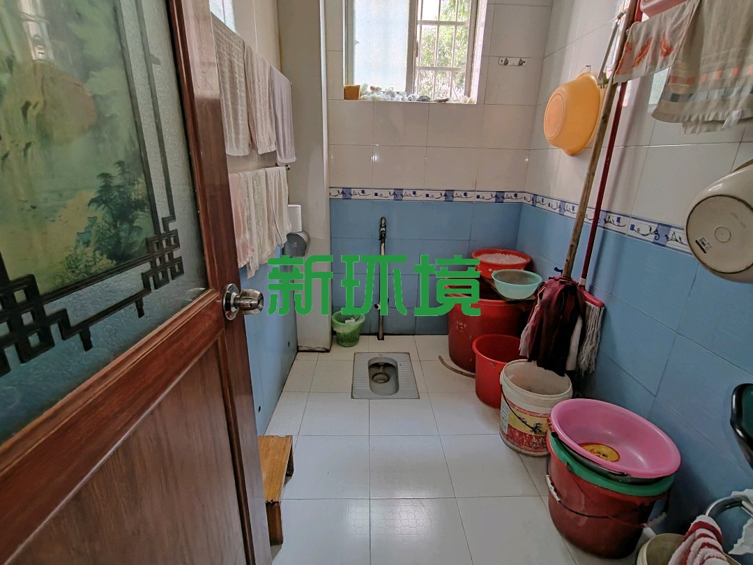 欣业家园  4室2厅2卫   1700.00元/月室内图