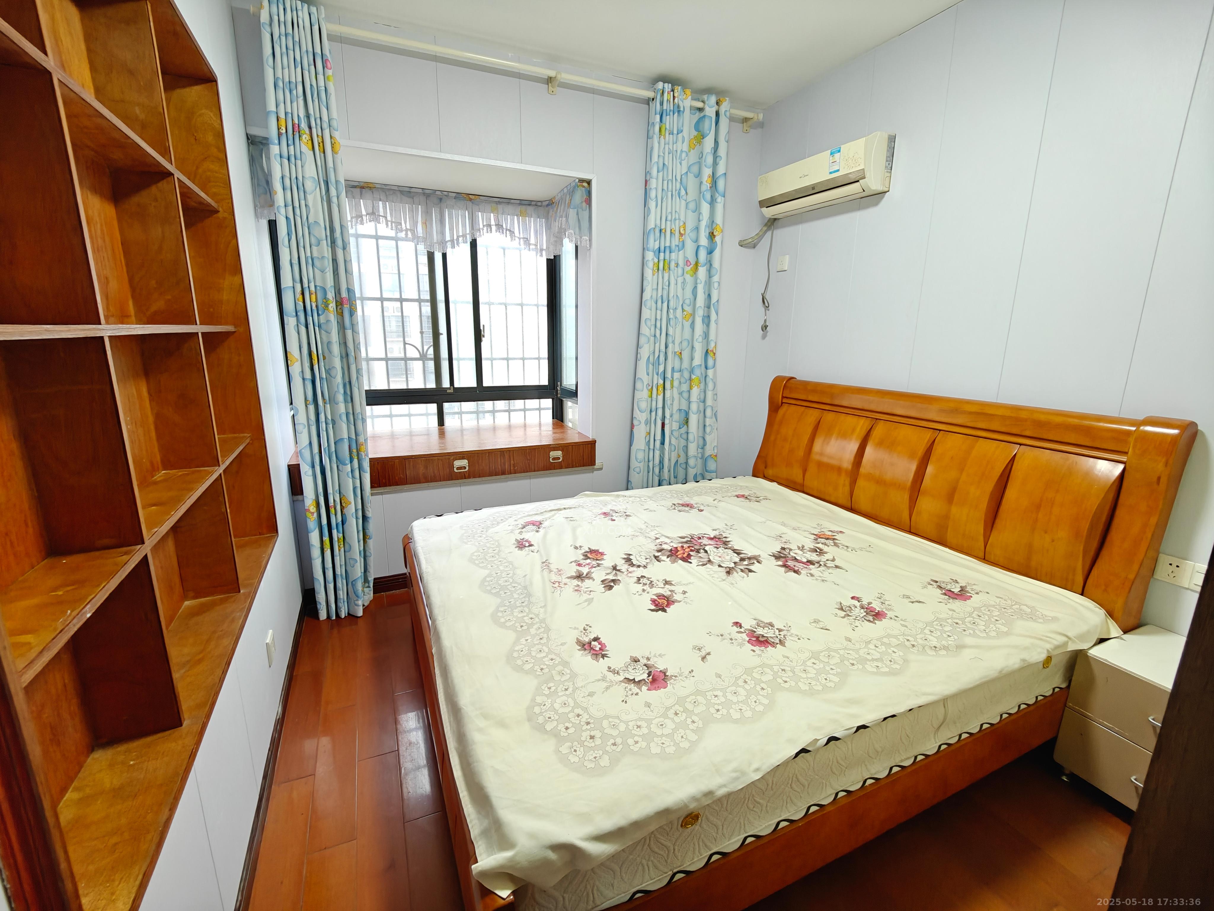 西子湖畔沃府  4室2厅2卫    3200.0元/月室内图