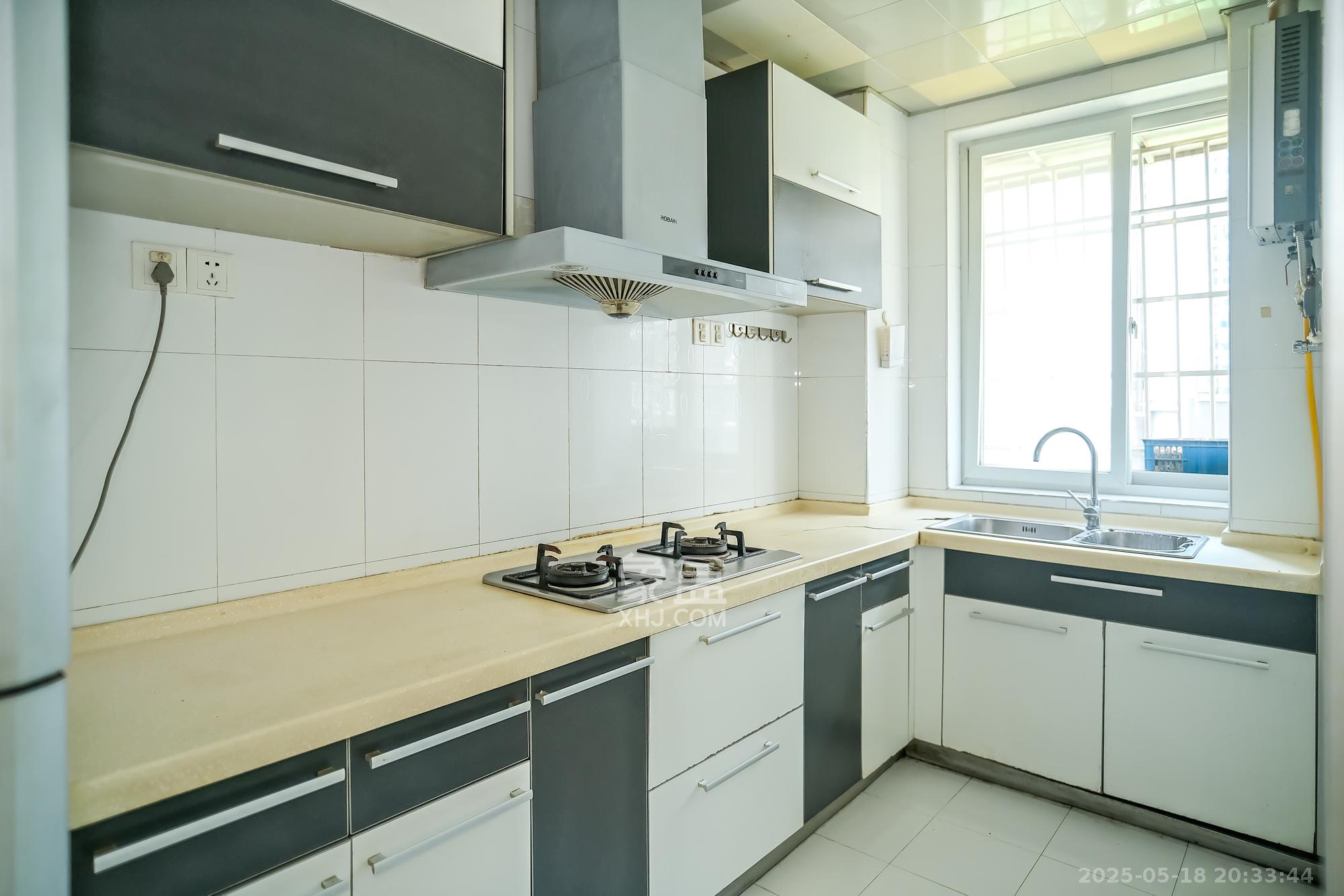 世景华庭 2室2厅1卫 53.8万 世景华庭 2室2厅1卫 53.8万厨房