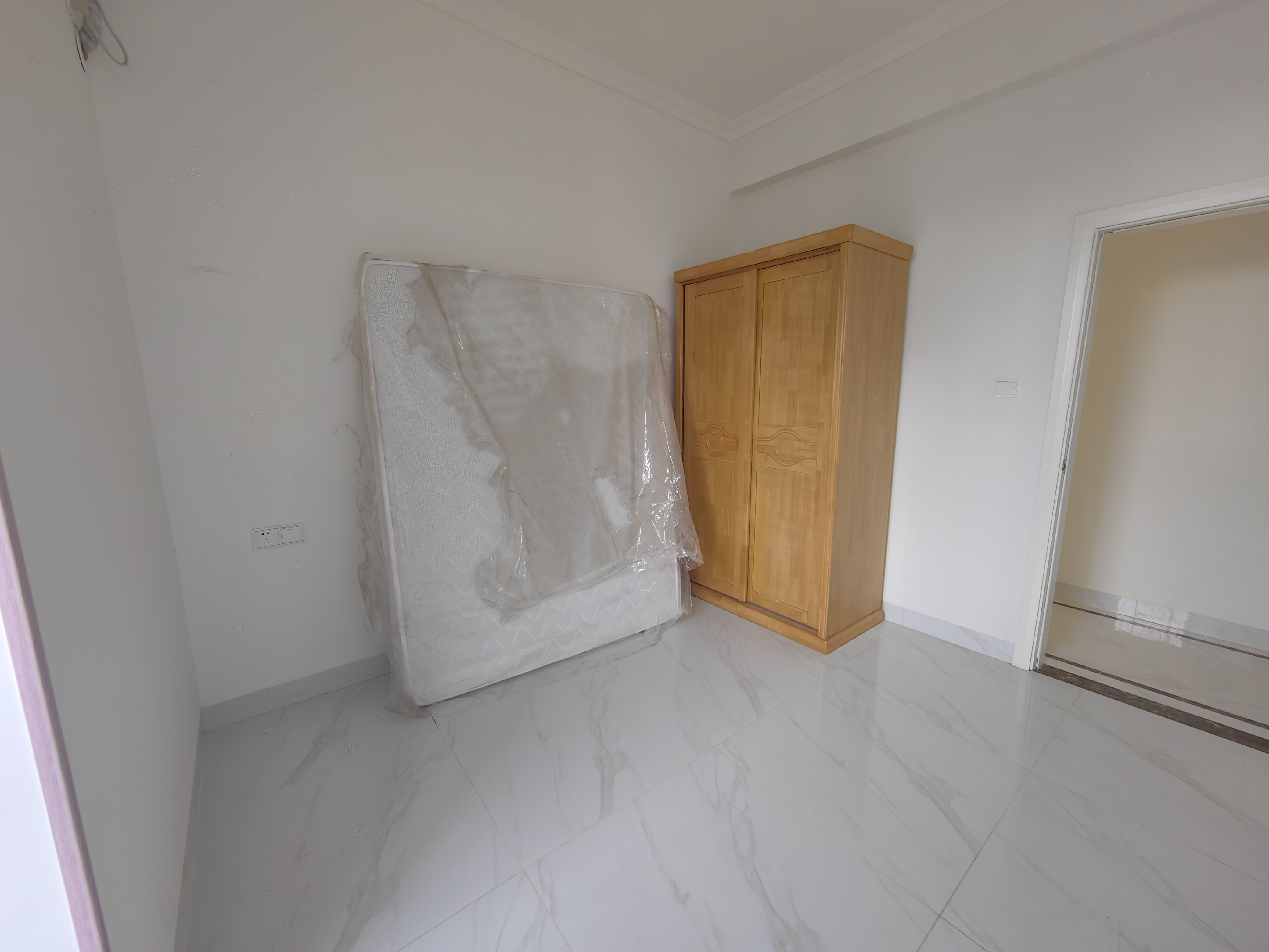 怡和湖城大境 5室2厅2卫 6000.0元/月 怡和湖城大境 5室2厅2卫 6000.0元/月室内图