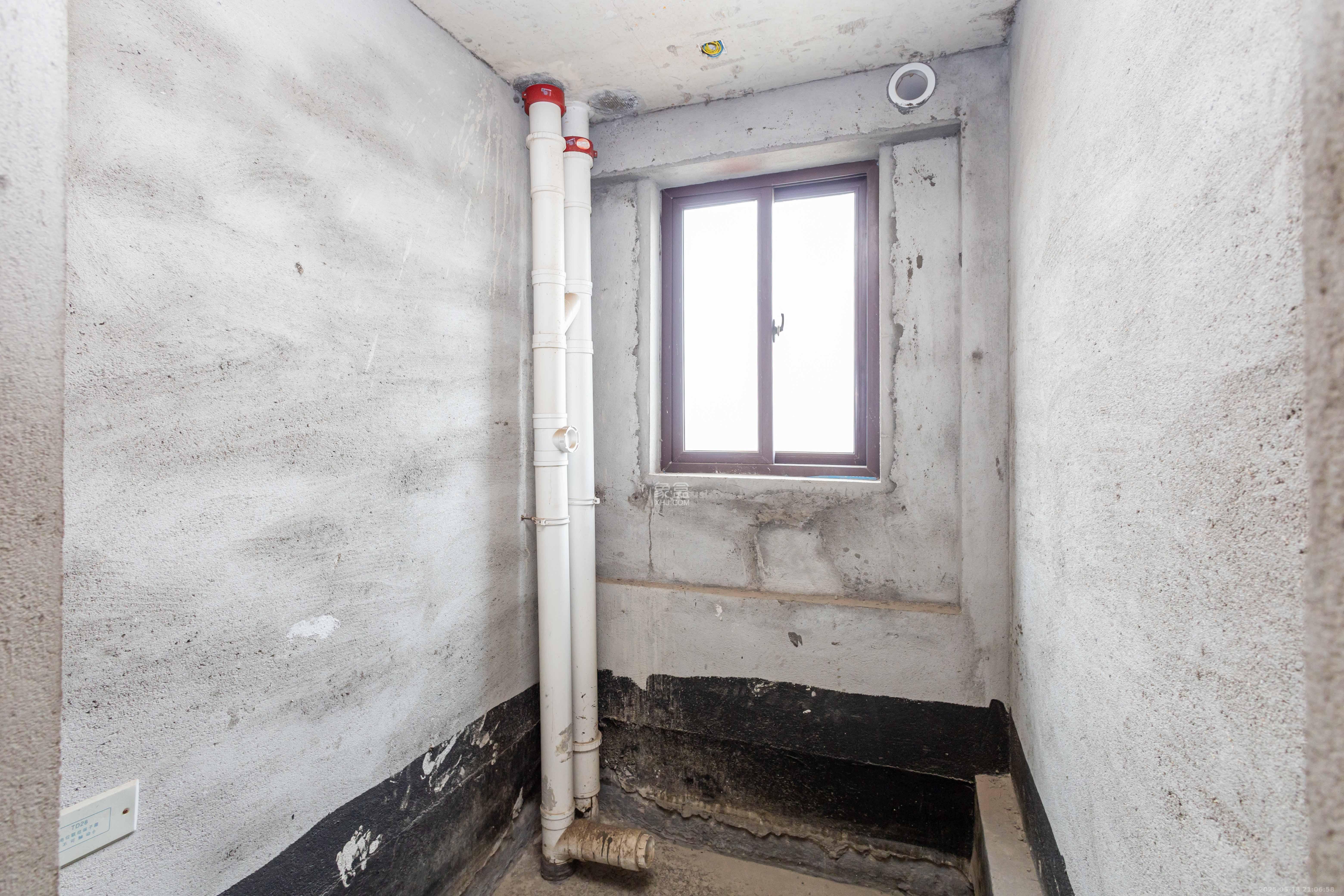 东方美地 4室2厅2卫 91.8万 东方美地 4室2厅2卫 91.8万卫生间