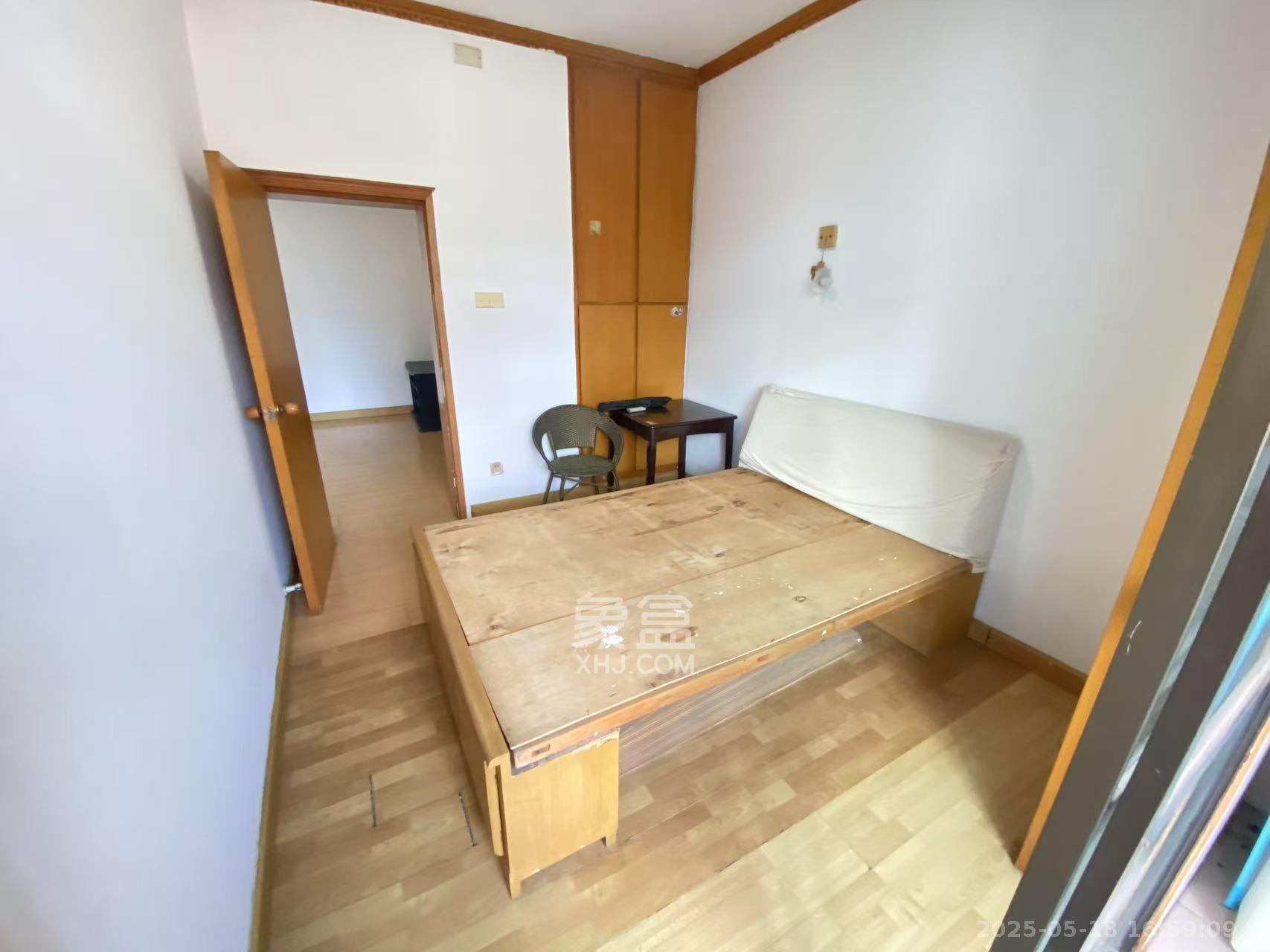 浦沅生活一区  2室2厅1卫   1500.00元/月室内图
