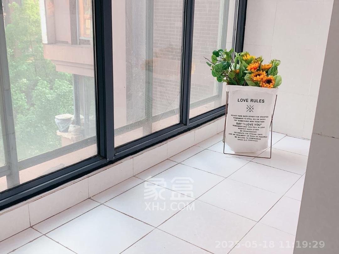 恒盛世家  1室2厅2卫    850.0元/月 恒盛世家  1室2厅2卫    850.0元/月室内图1