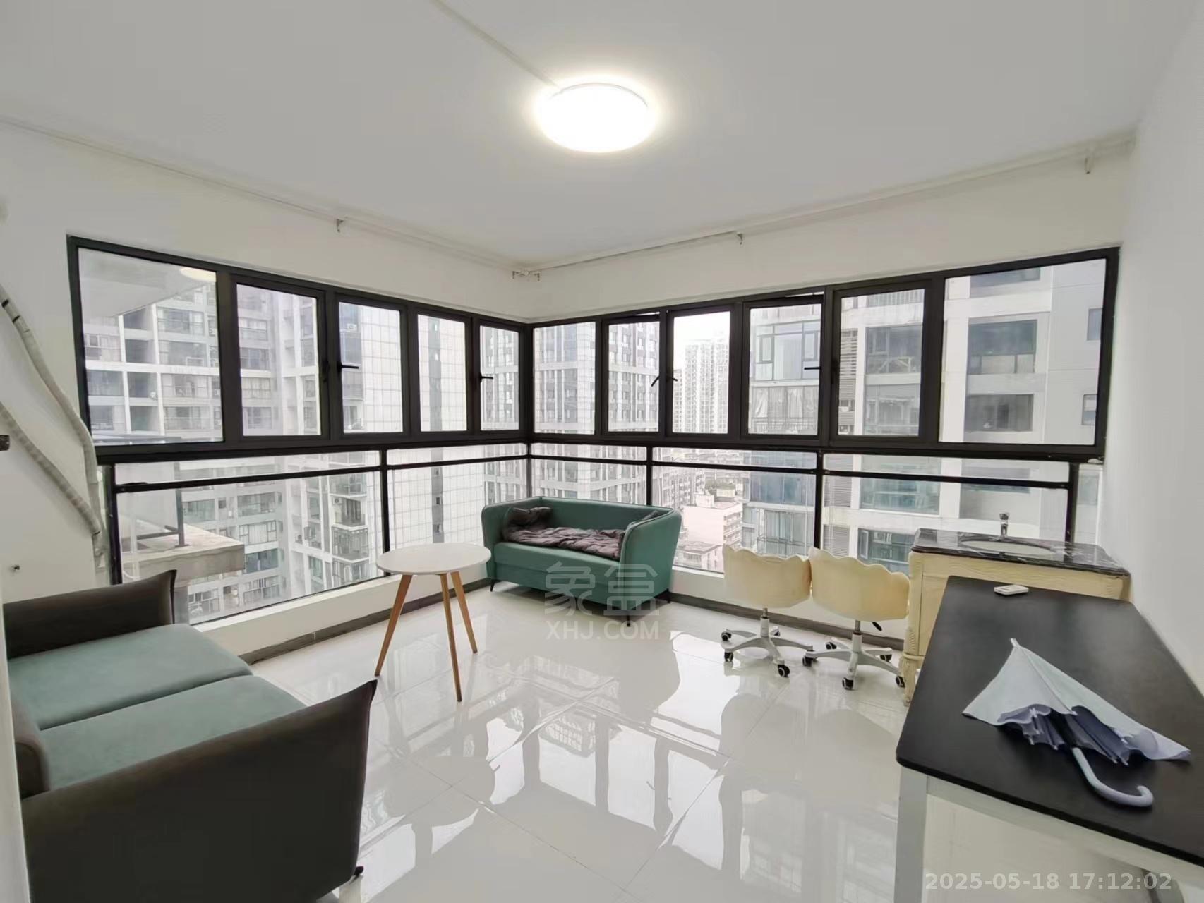 大汉希尔顿 5室0厅0卫 8000.0元/月 大汉希尔顿 5室0厅0卫 8000.0元/月室内图