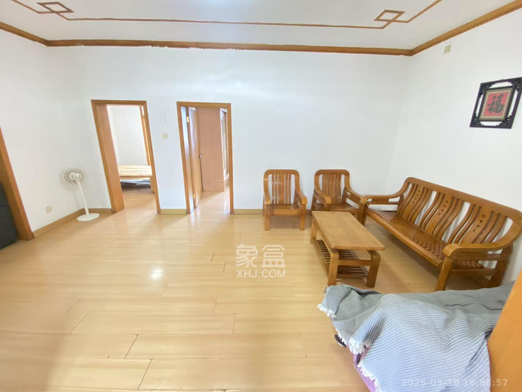 浦沅生活一区  2室2厅1卫   1500.00元/月室内图