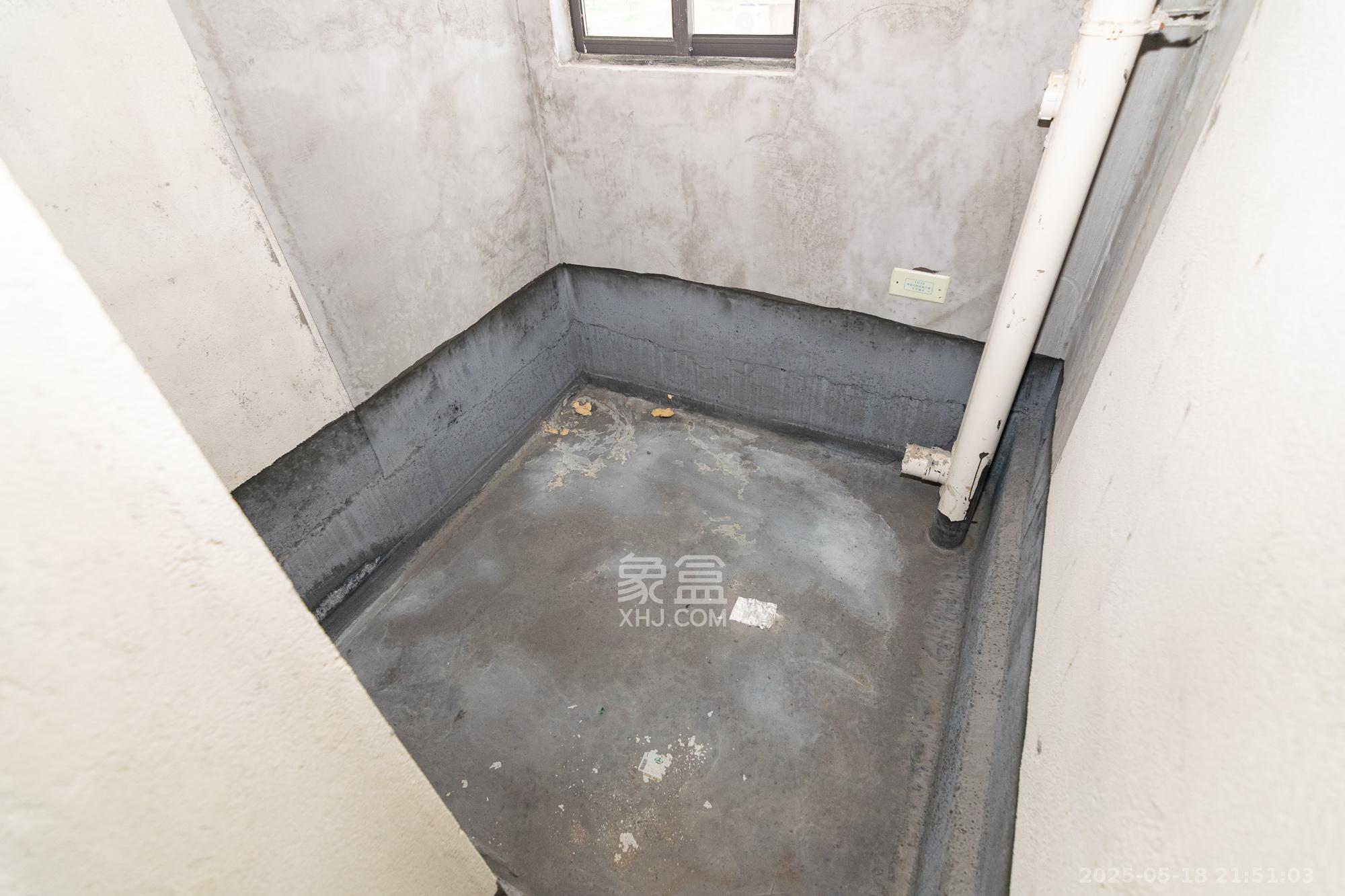 大湖苑 3室2厅2卫 53.8万 大湖苑 3室2厅2卫 53.8万卫生间