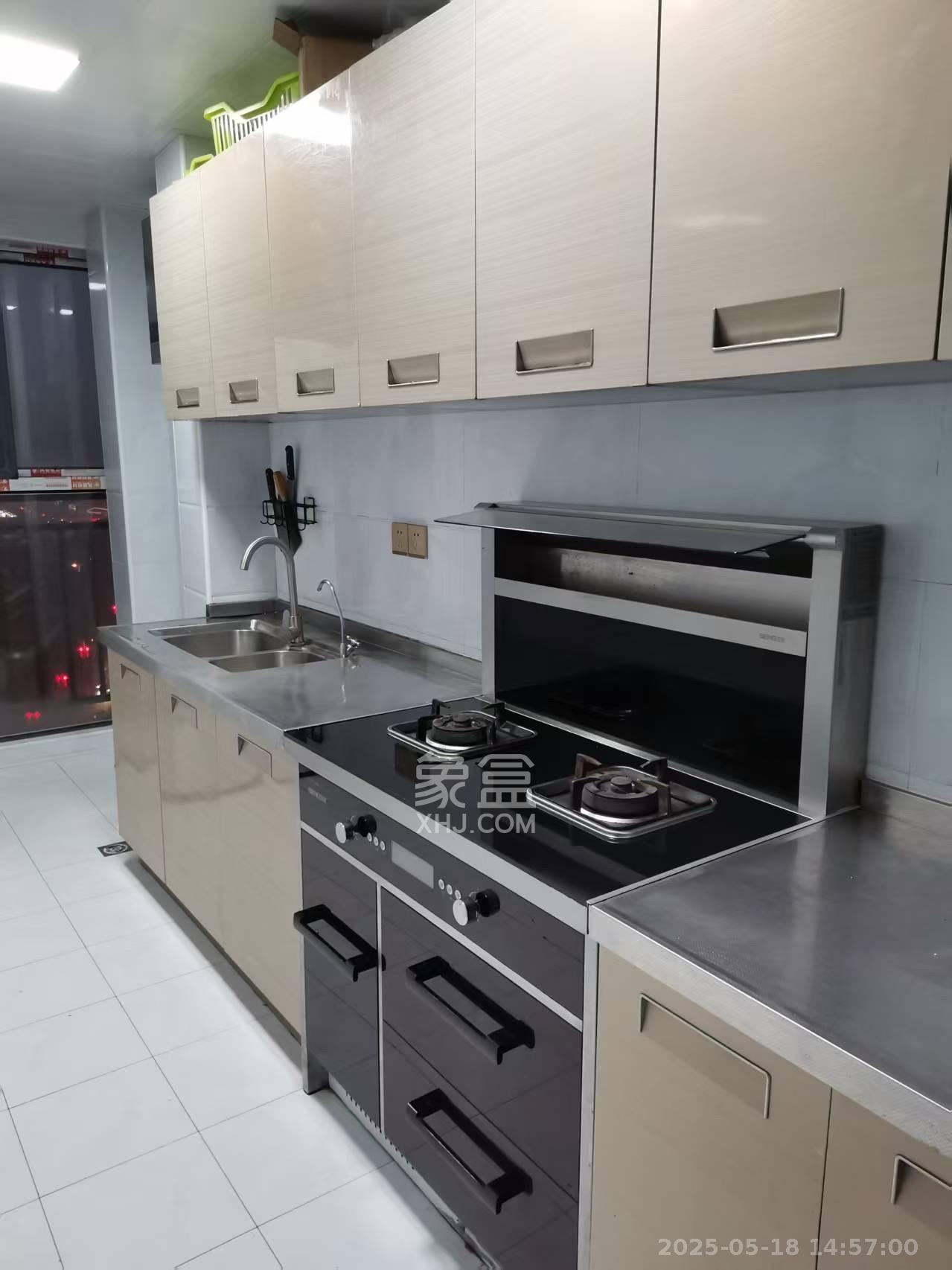 邦盛水岸御园 4室2厅1卫 2200.0元/月 邦盛水岸御园 4室2厅1卫 2200.0元/月室内图