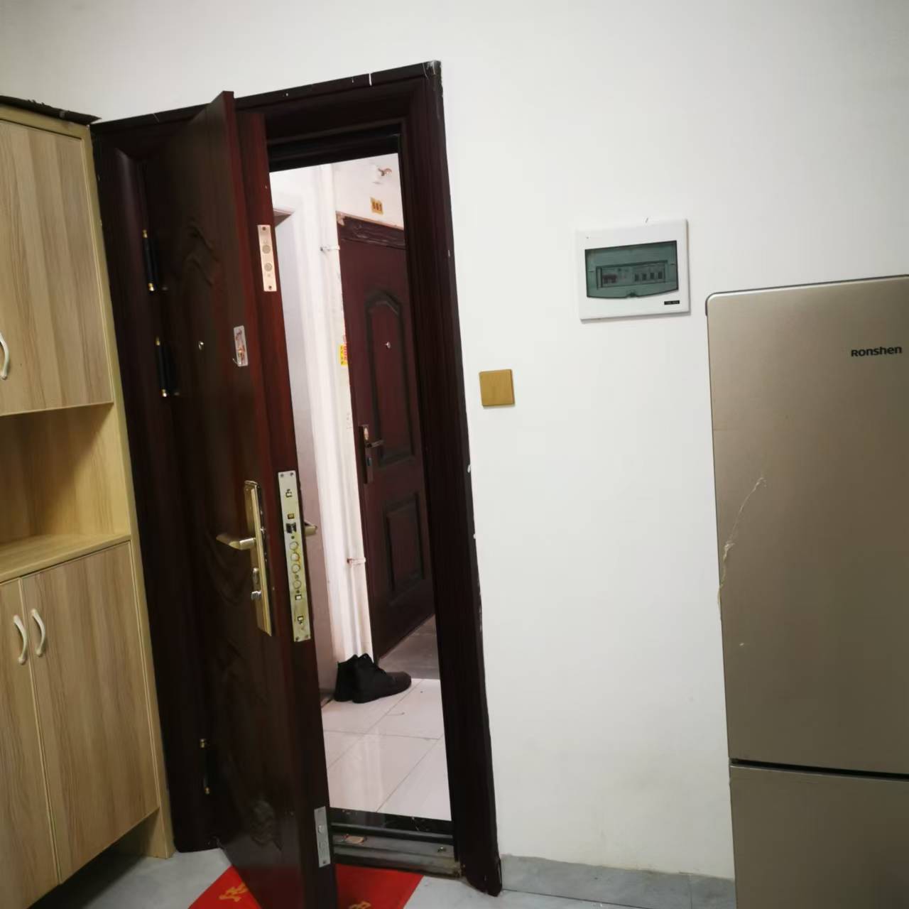 融冠亲城安置房  1室1厅1卫   900.00元/月室内图