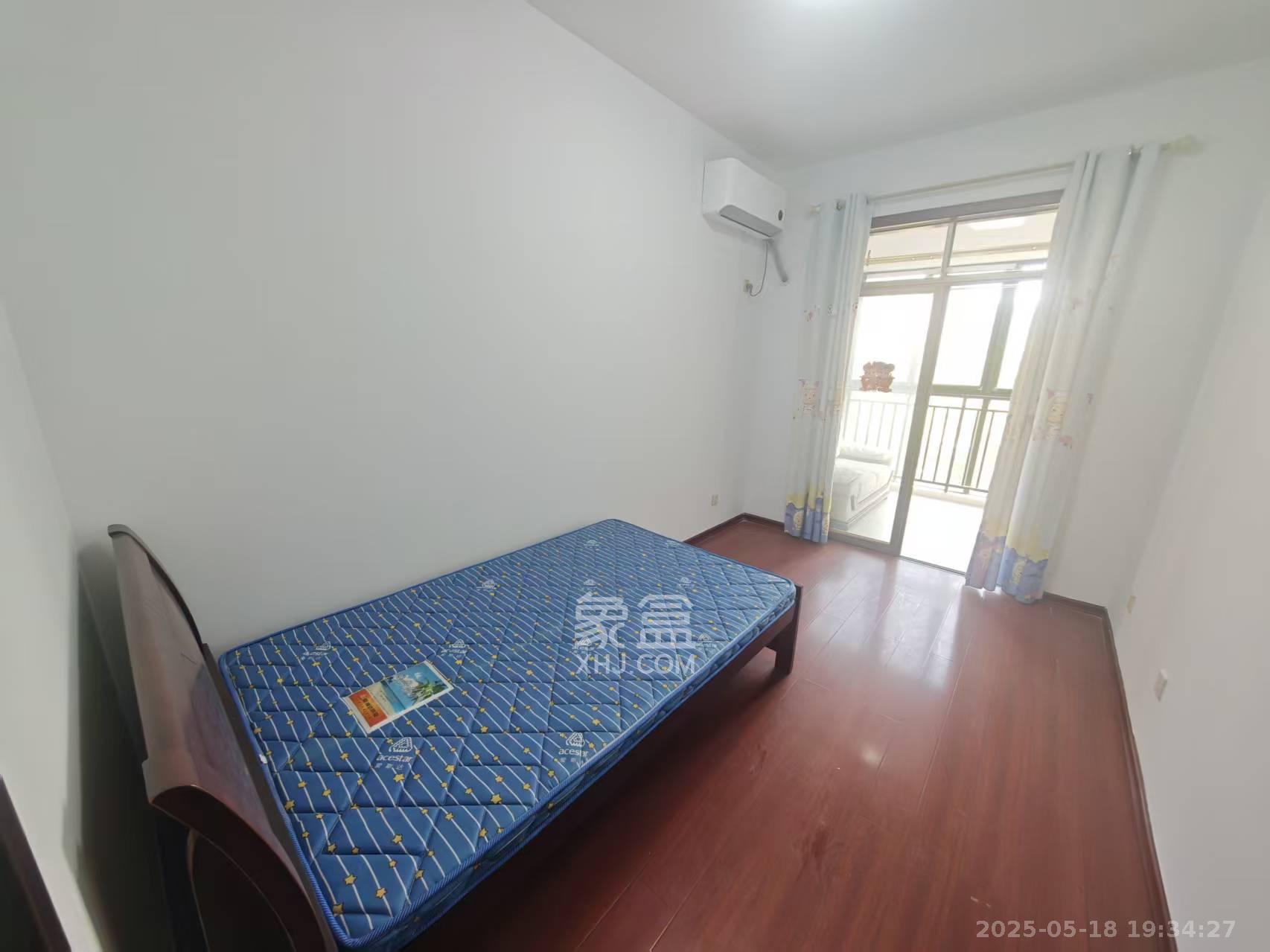 天城湖光山色  4室2厅2卫    3400.0元/月 天城湖光山色  4室2厅2卫    3400.0元/月室内图