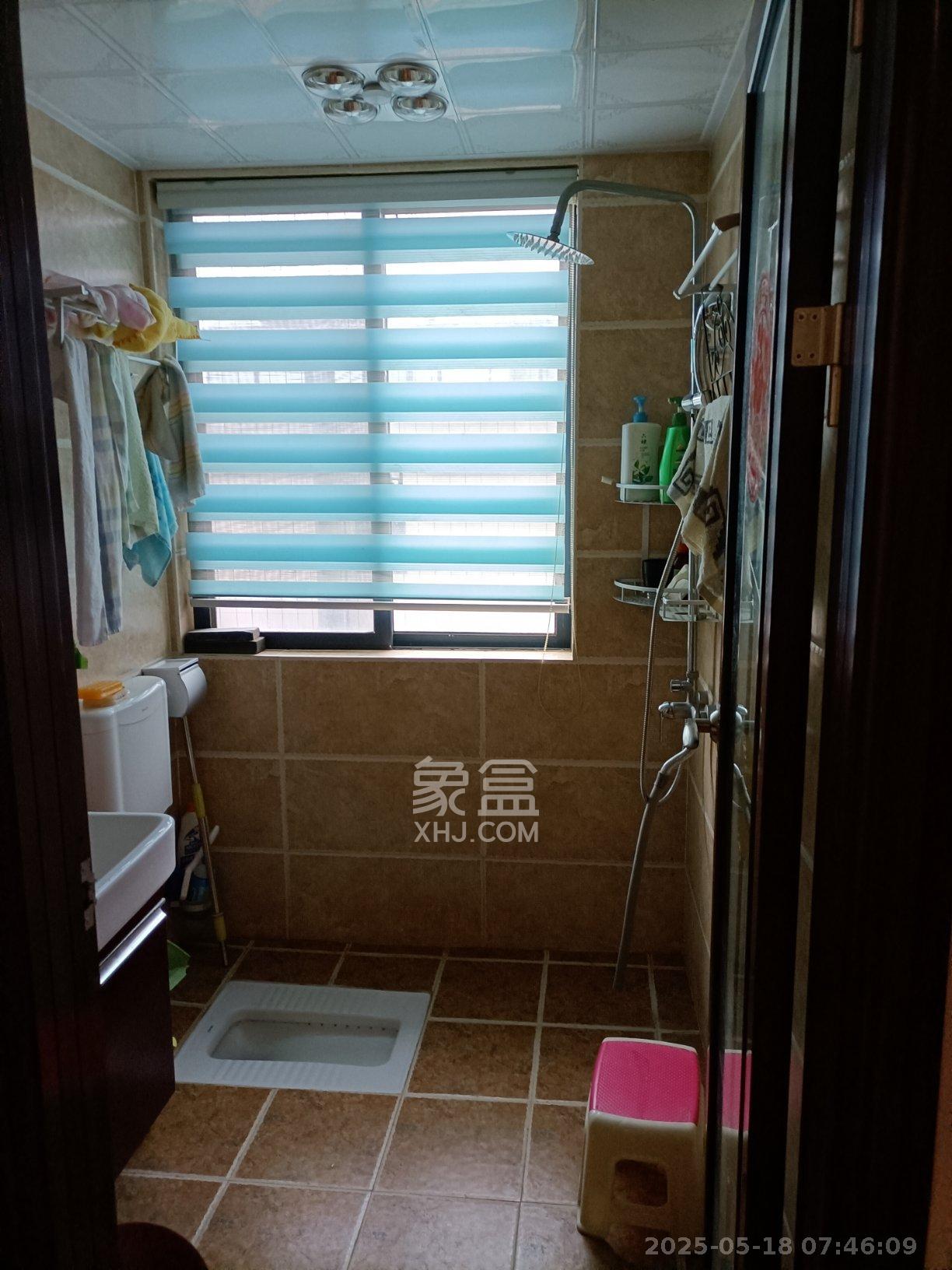 钰龙天下一期  2室2厅1卫   2400.00元/月室内图