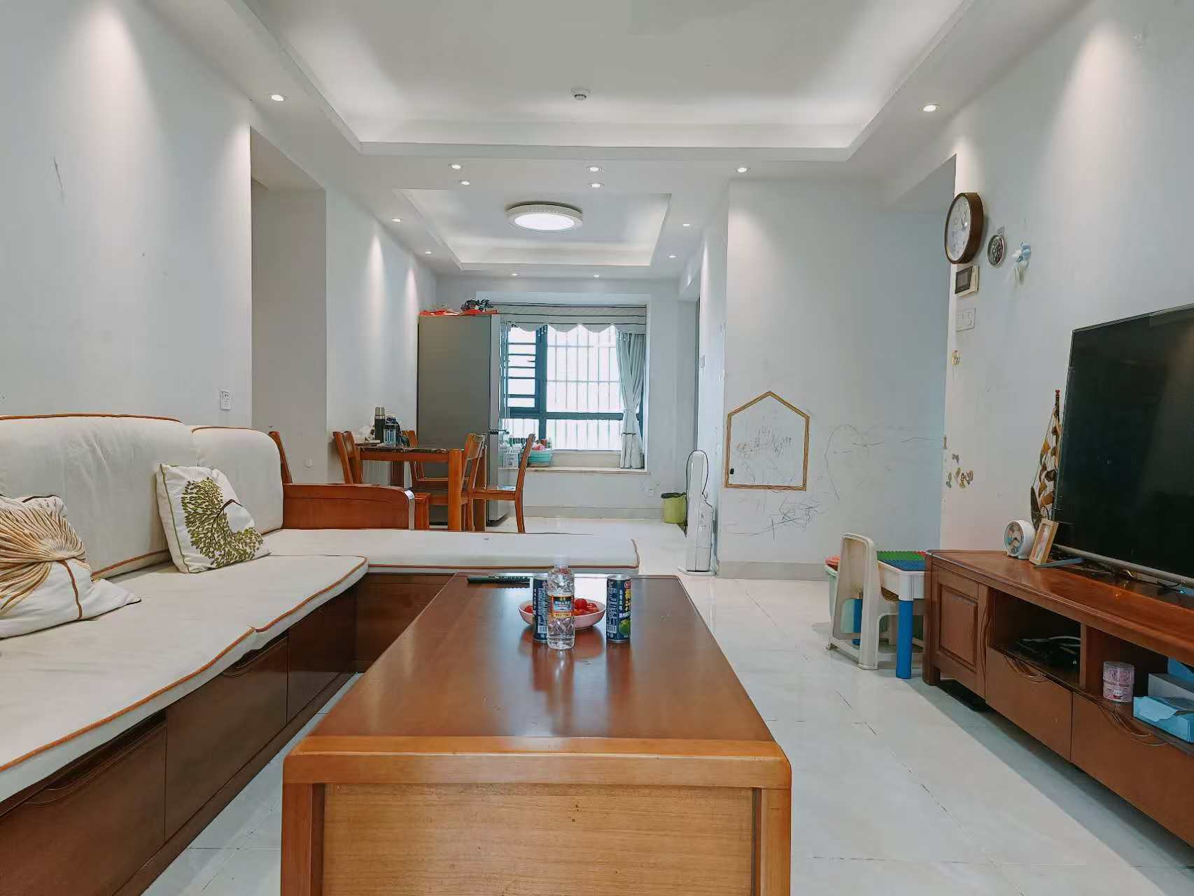 万达广场骏豪仕家(万达公馆) 3室2厅2卫 185.0万 万达广场骏豪仕家(万达公馆) 3室2厅2卫 185.0万户型图