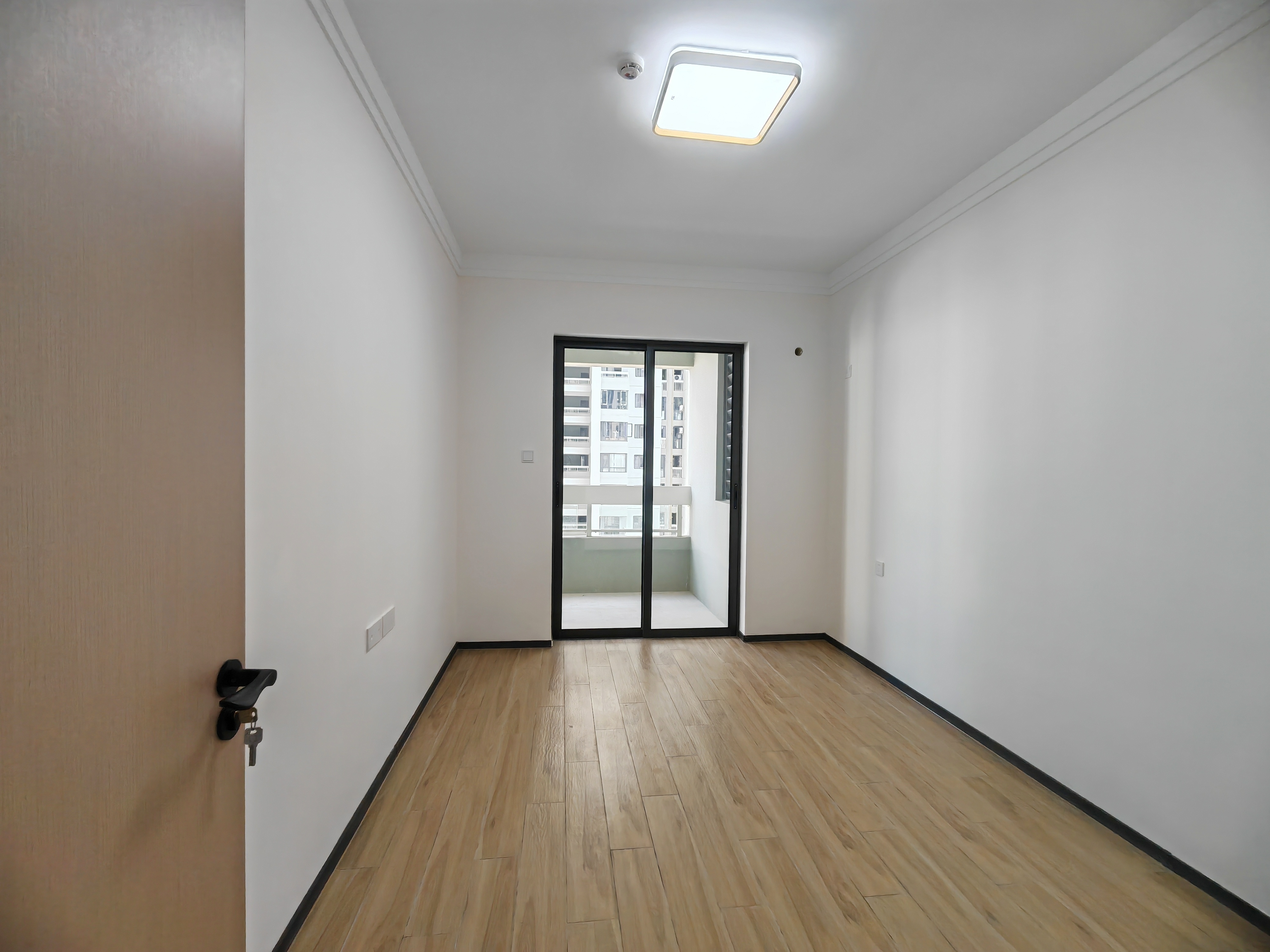 海府大院(海府路41号) 4室2厅2卫 4800.0元/月 海府大院(海府路41号) 4室2厅2卫 4800.0元/月室内图