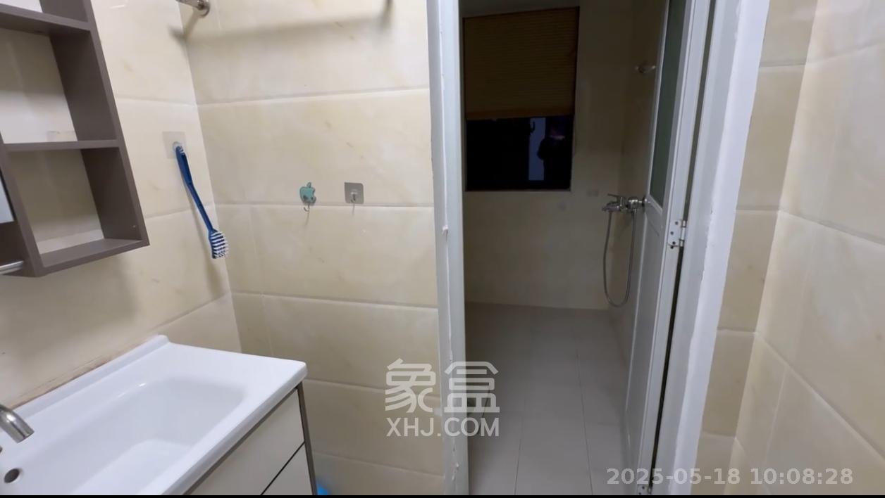 德润小区（丰升德润小区）  3室2厅2卫   2500.00元/月室内图