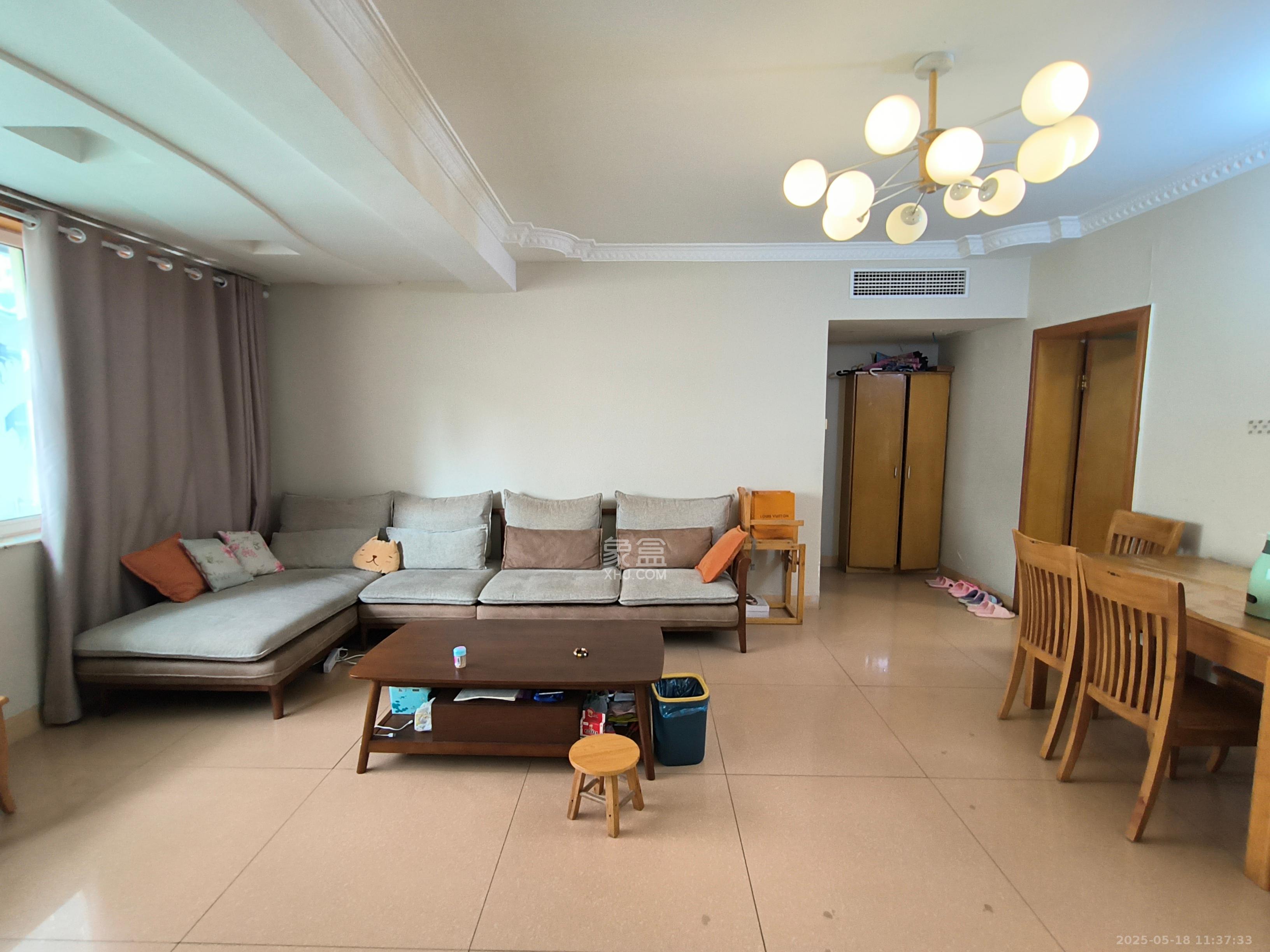 华天大酒店宿舍楼 2室1厅1卫 2400.0元/月 华天大酒店宿舍楼 2室1厅1卫 2400.0元/月室内图