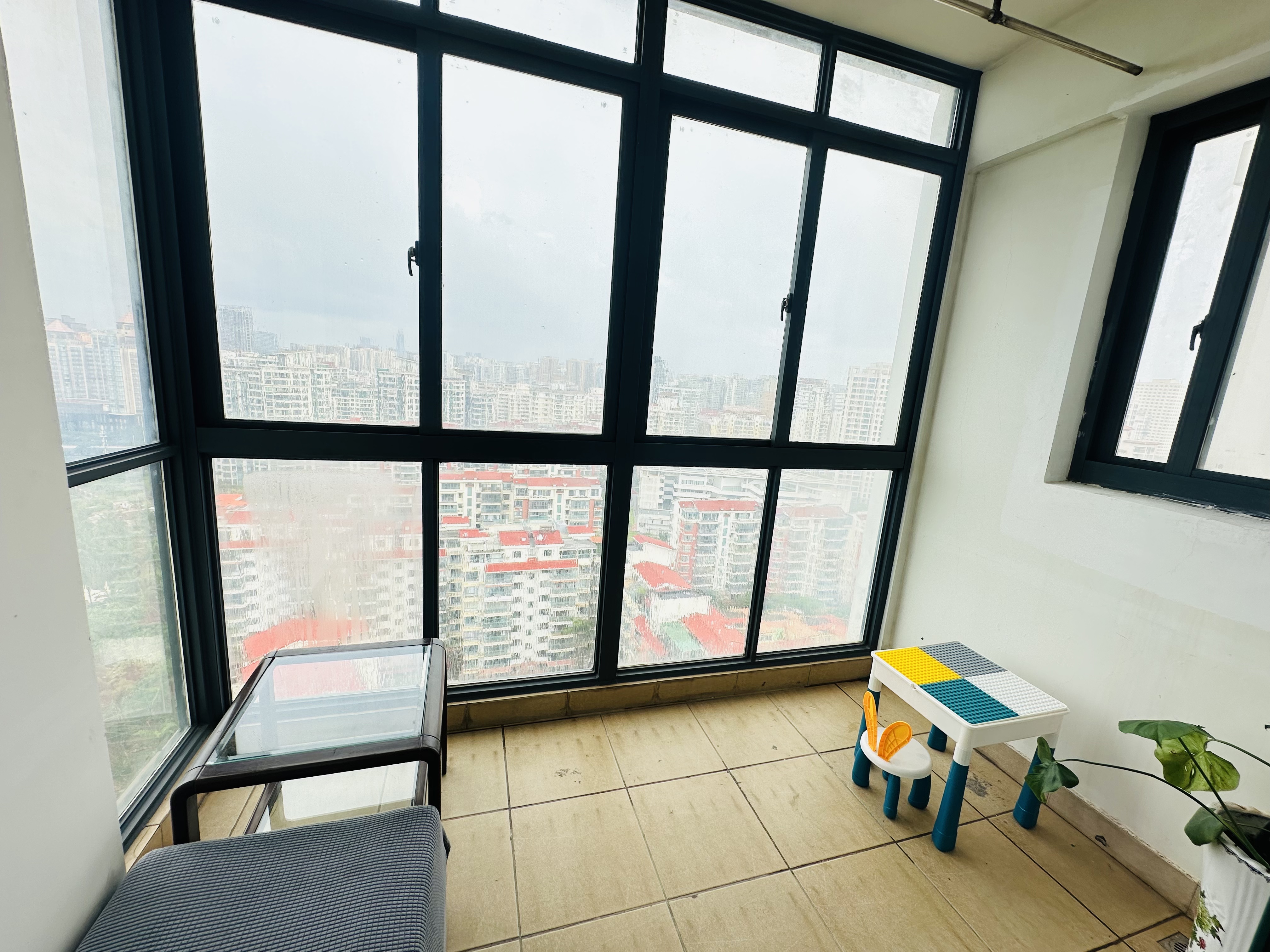 海景花园 2室2厅1卫 2000.0元/月 海景花园 2室2厅1卫 2000.0元/月室内图