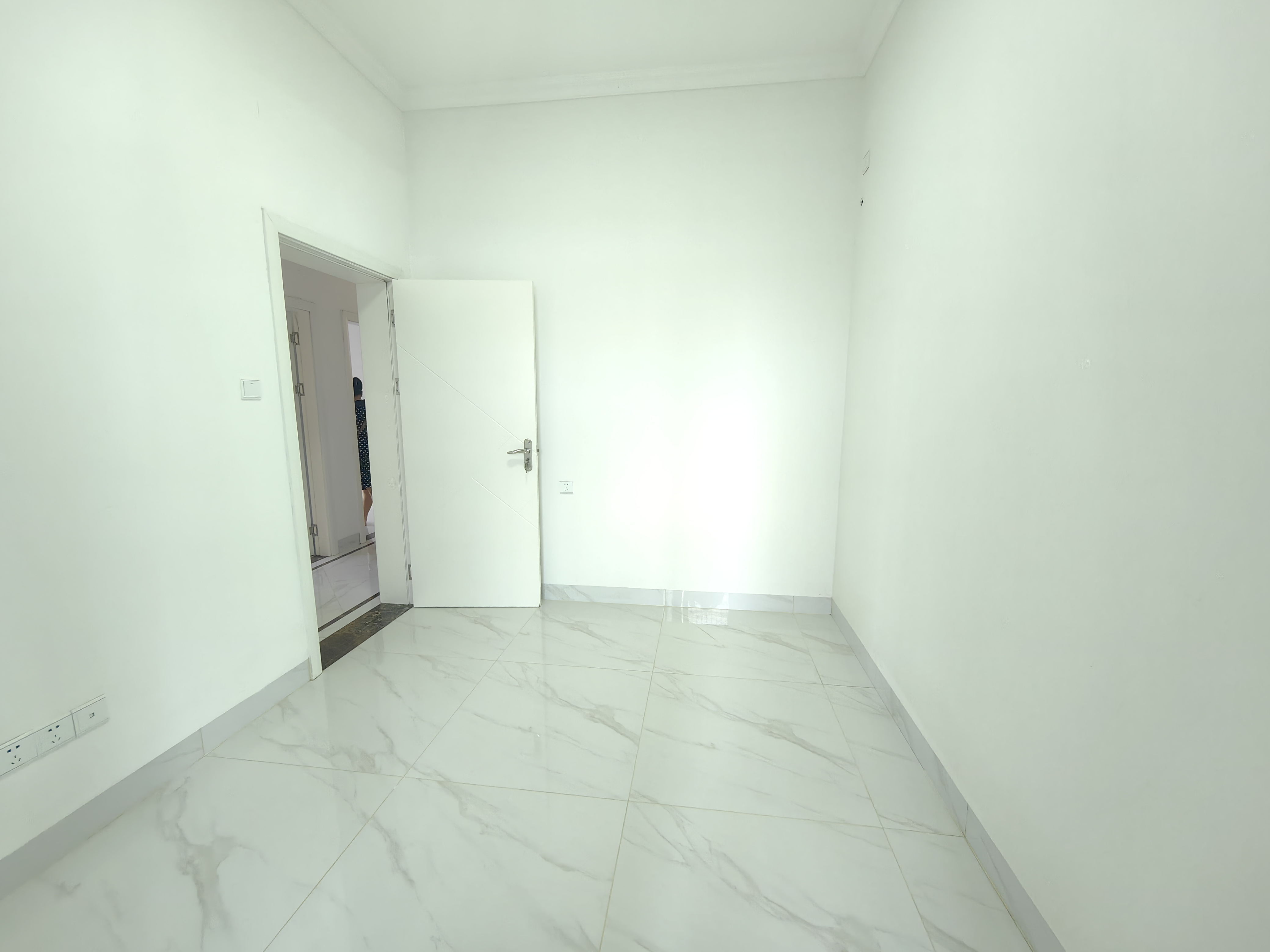 怡和湖城大境 5室2厅2卫 6000.0元/月 怡和湖城大境 5室2厅2卫 6000.0元/月室内图