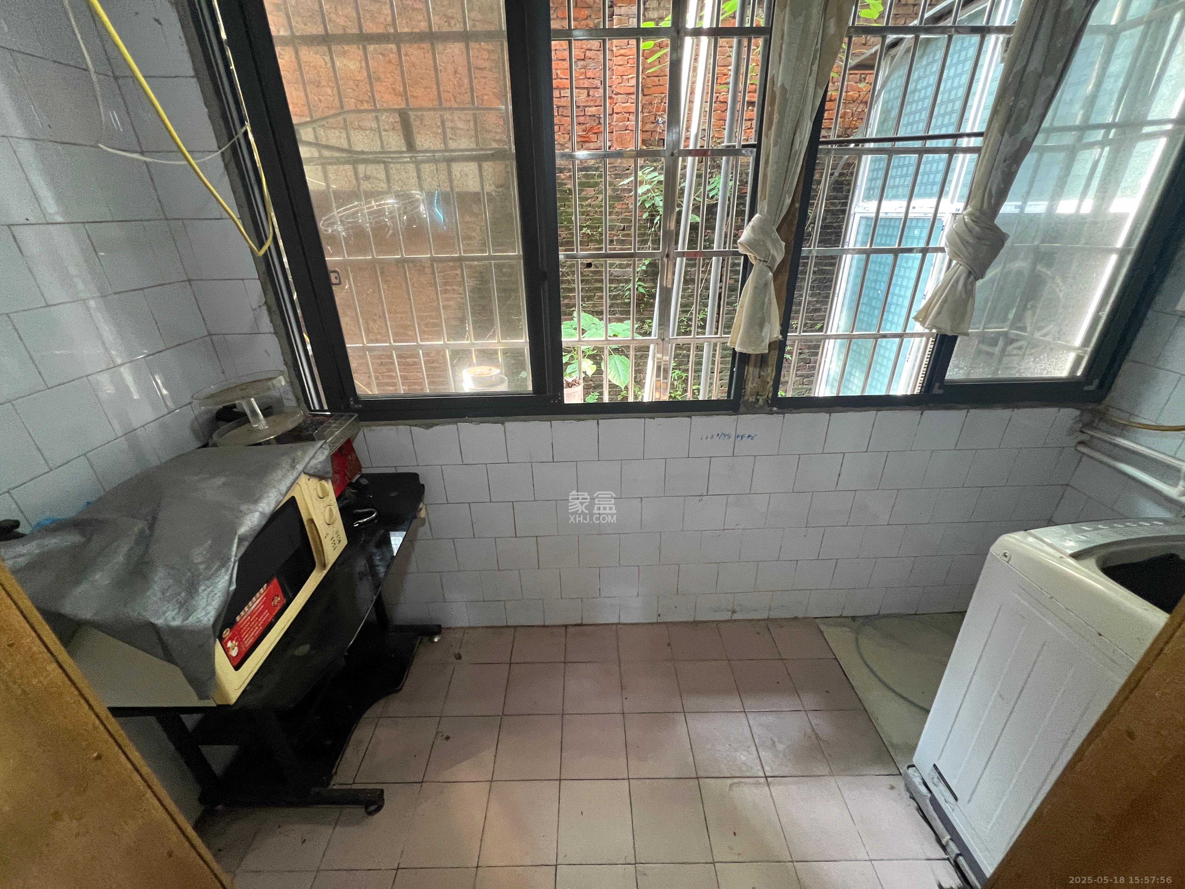 湖南省第六工程公司宿舍(扫把塘) 1室1厅1卫 1500.0元/月 湖南省第六工程公司宿舍(扫把塘) 1室1厅1卫 1500.0元/月室内图