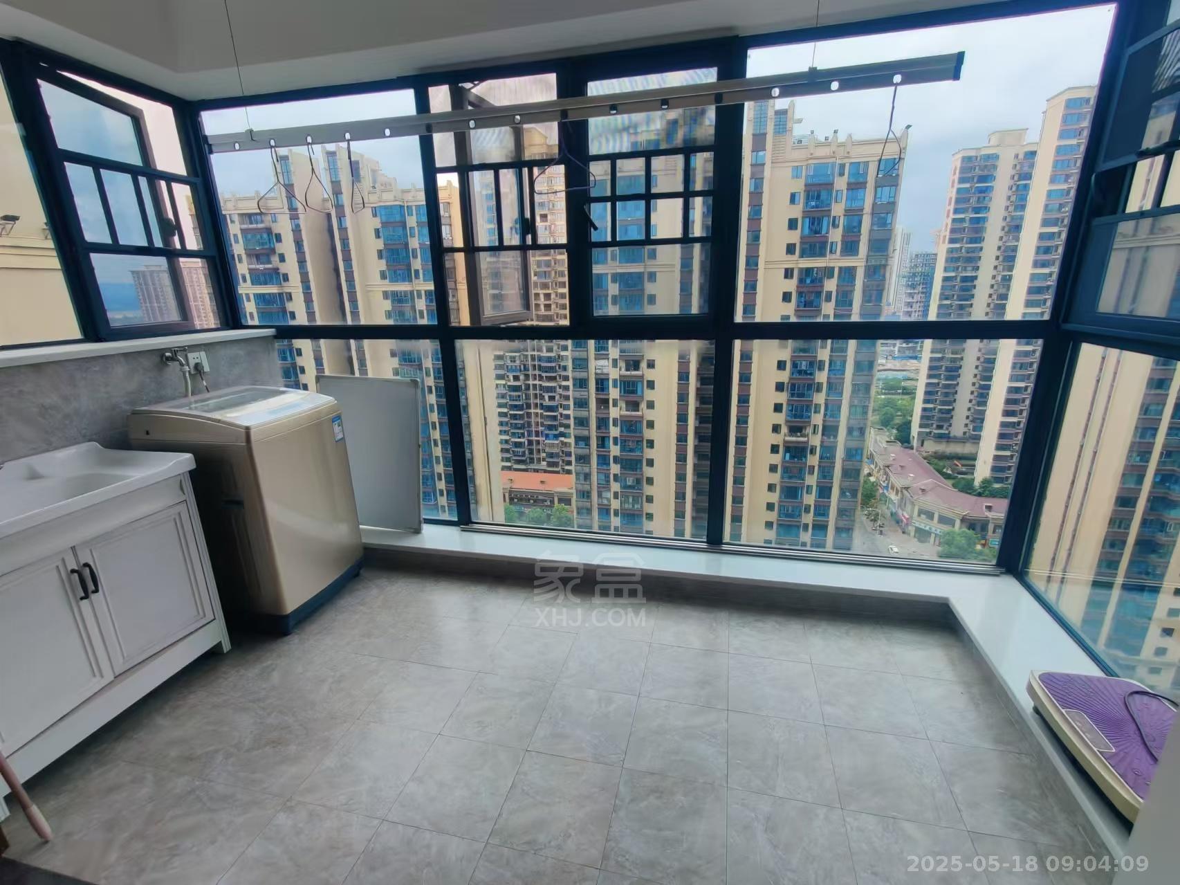 春藤小镇 3室2厅1卫 2200.0元/月 春藤小镇 3室2厅1卫 2200.0元/月室内图