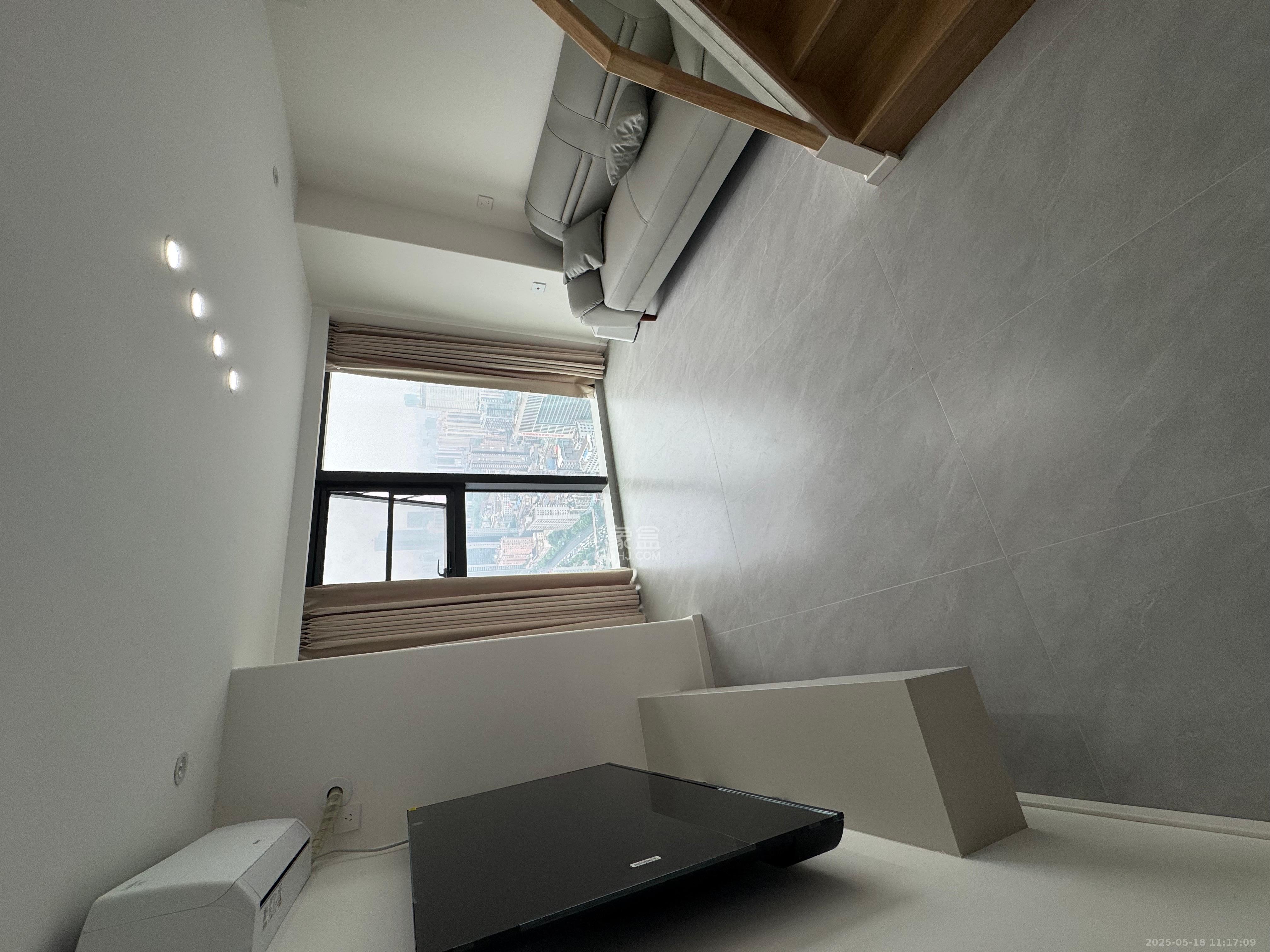 华润置地中心 2室1厅1卫 4200.0元/月 华润置地中心 2室1厅1卫 4200.0元/月室内图