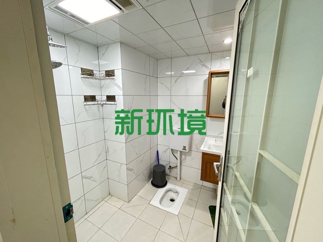南门口安置小区  4室2厅2卫   2000.00元/月室内图