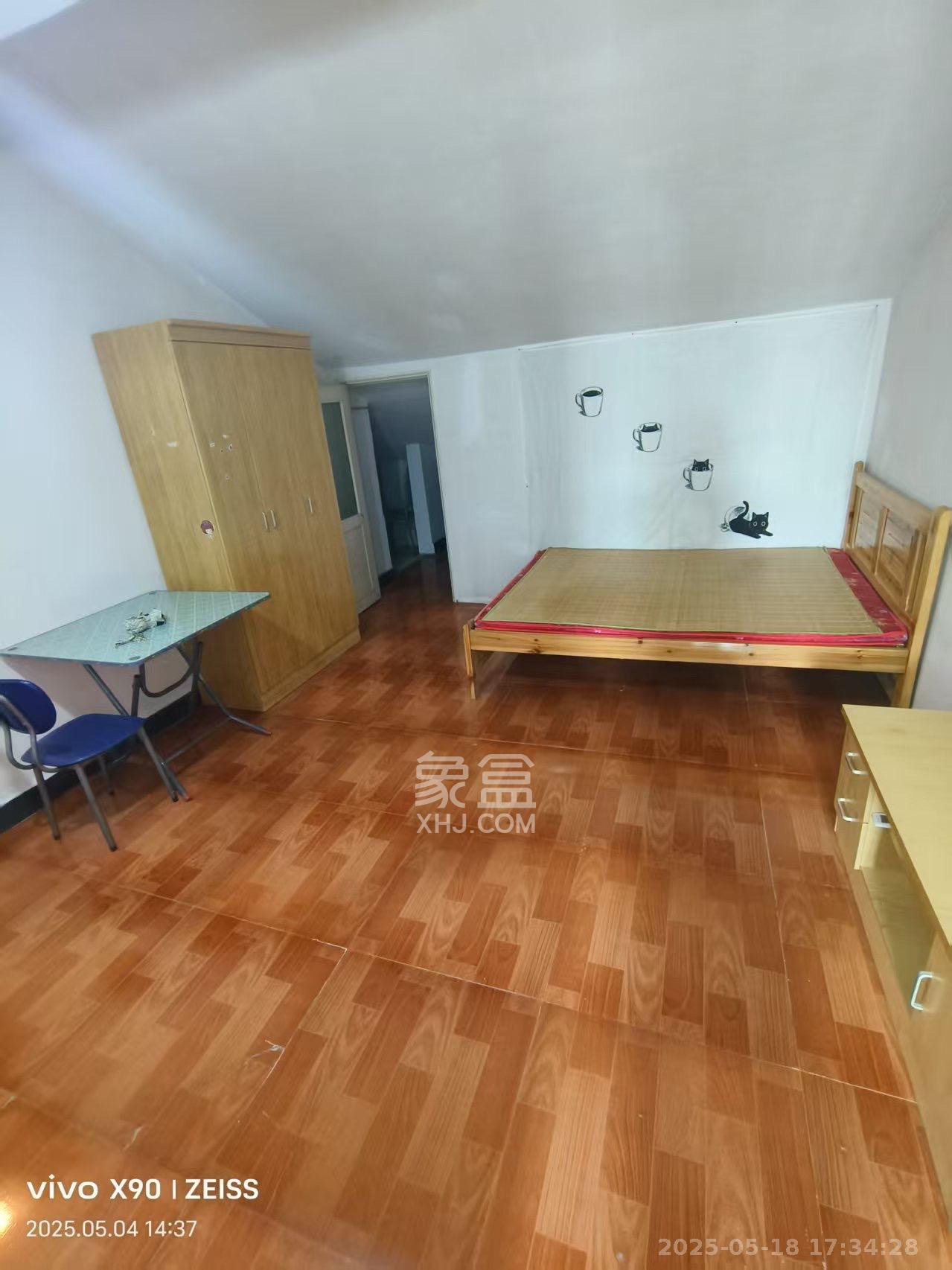 松雅安置小区 1室1厅1卫 500.0元/月 松雅安置小区 1室1厅1卫 500.0元/月室内图