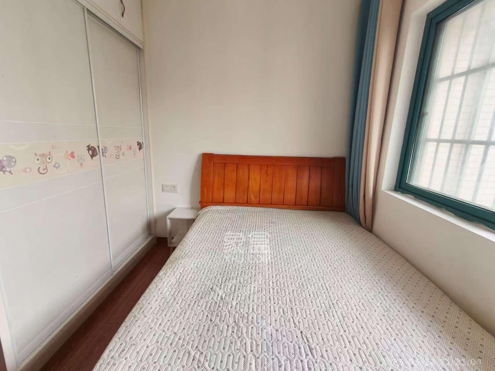 蝴蝶谷  3室2厅1卫   1800.00元/月室内图