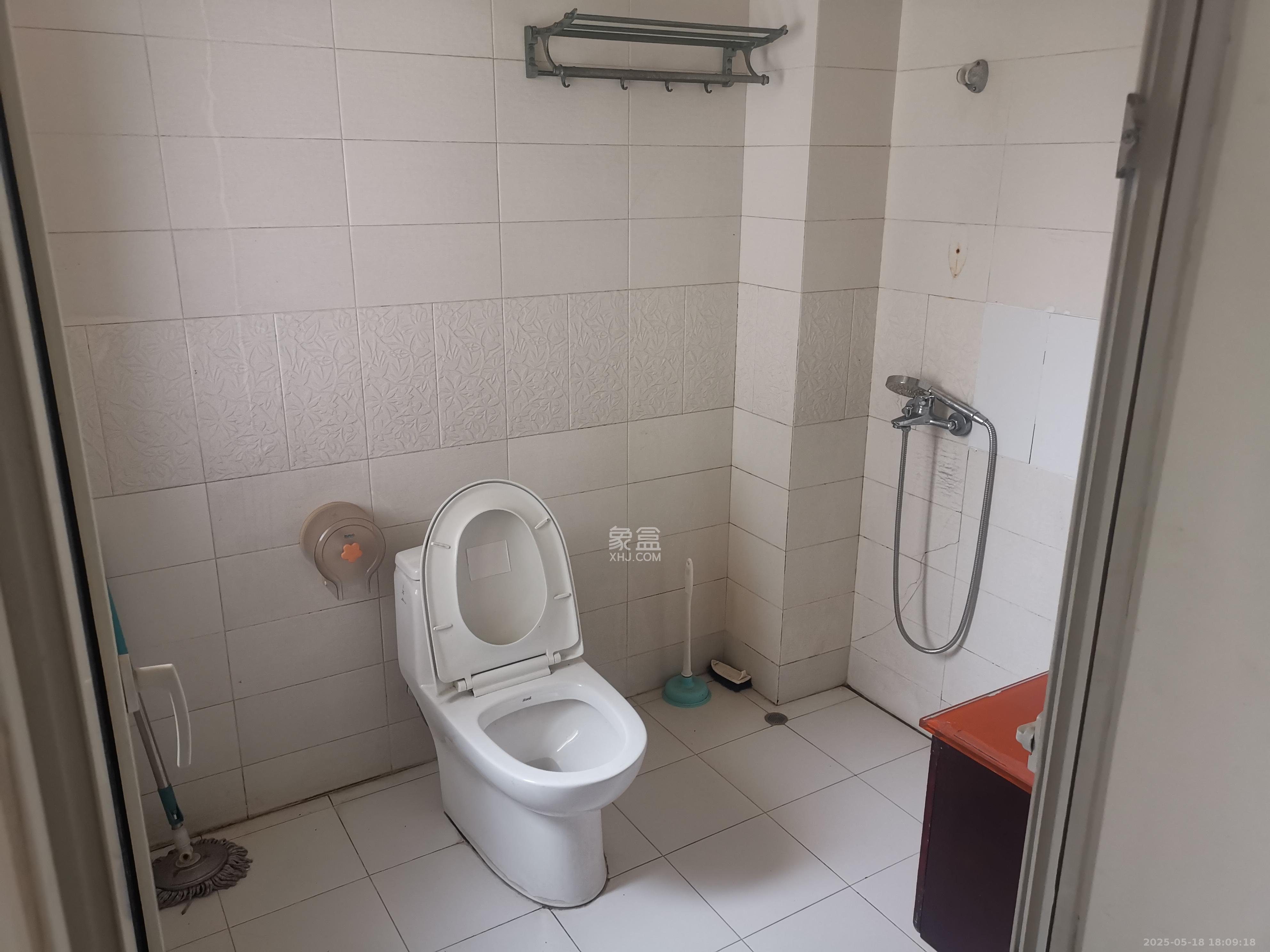 南苑小区 3室2厅1卫 2500.0元/月 南苑小区 3室2厅1卫 2500.0元/月室内图