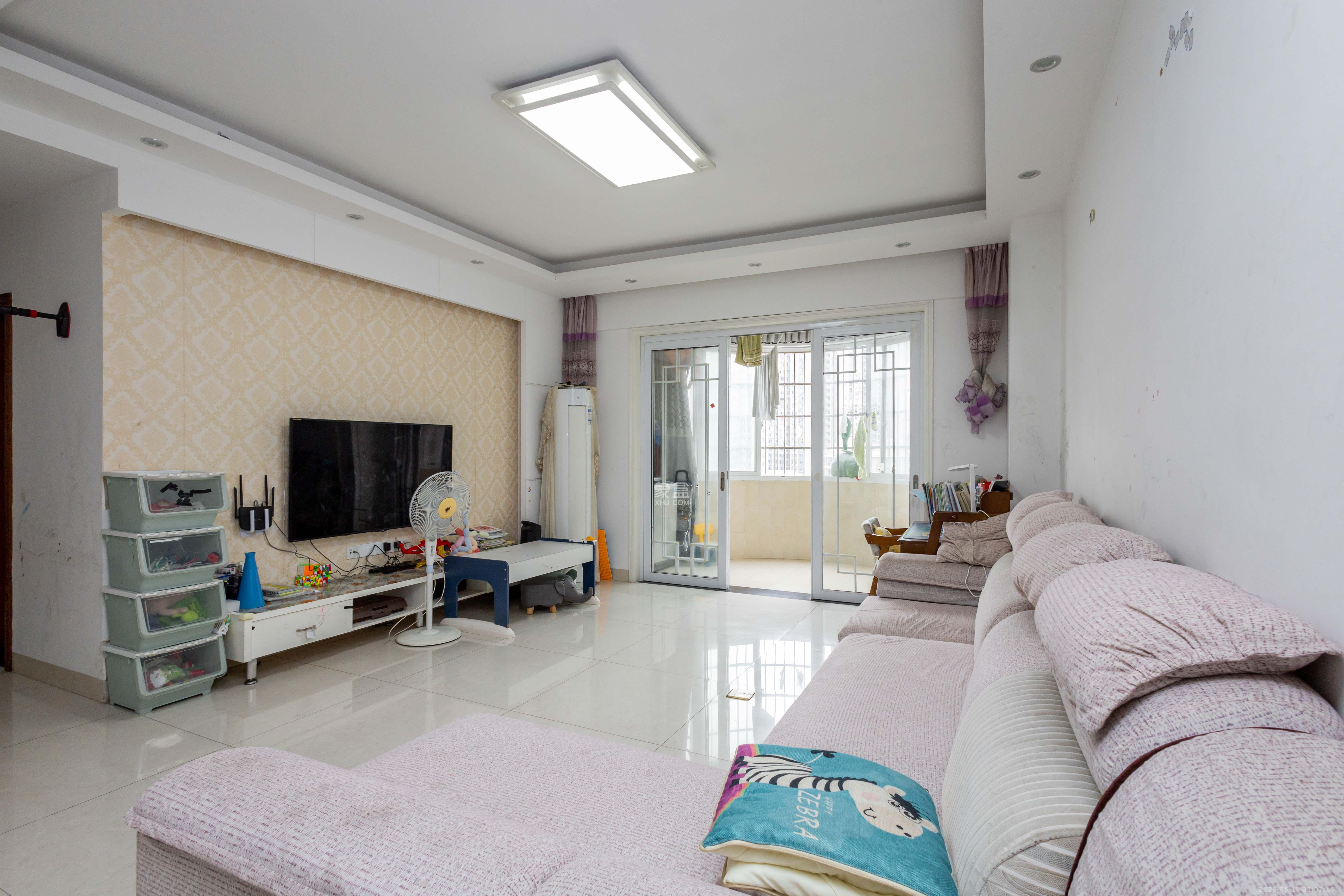 星城国际 3室2厅1卫 60.0万 星城国际 3室2厅1卫 60.0万客厅