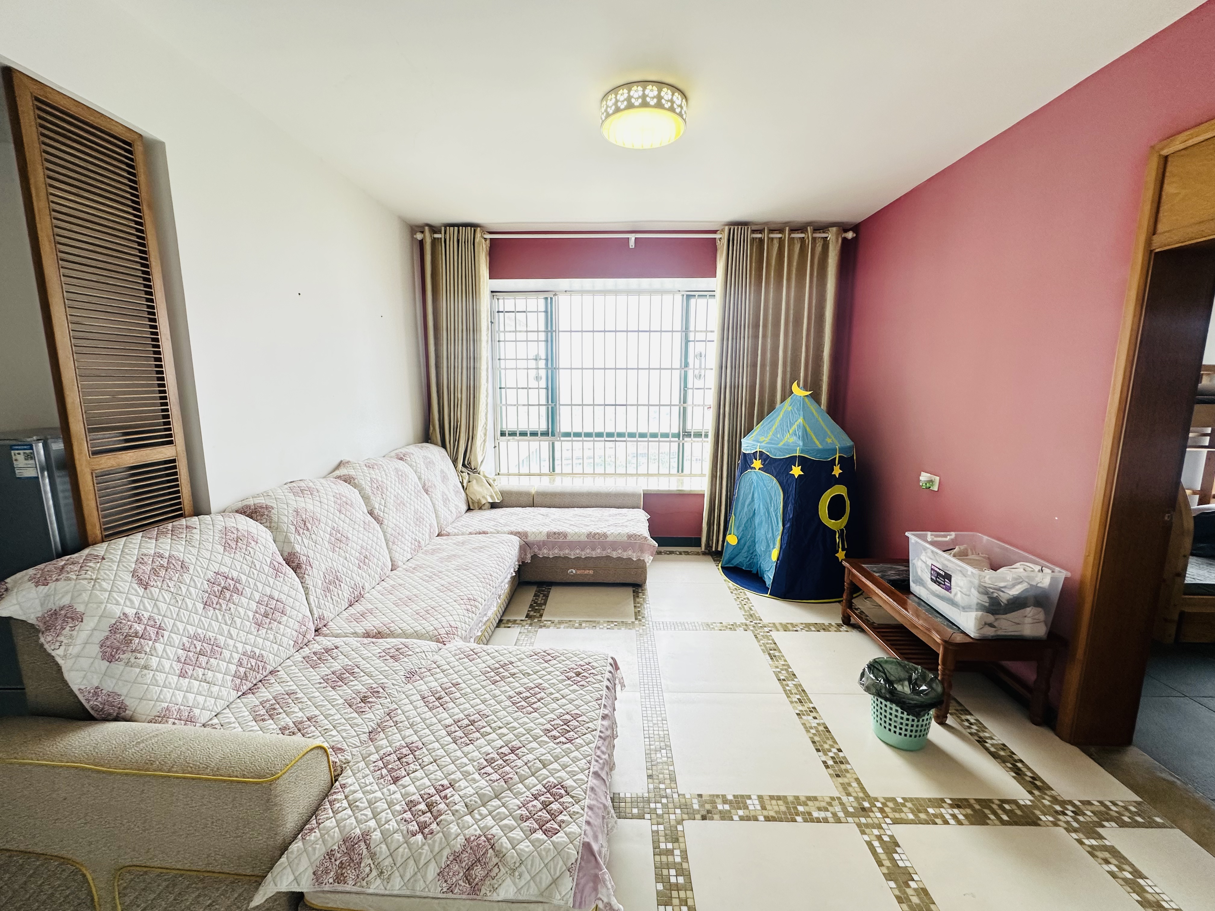 海景花园 2室2厅1卫 2000.0元/月 海景花园 2室2厅1卫 2000.0元/月室内图