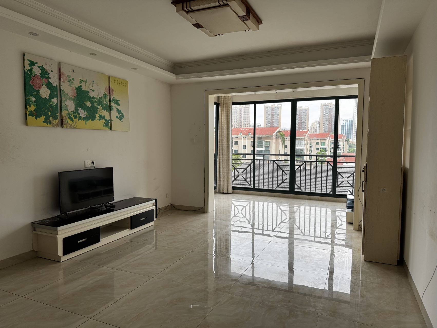 金海雅苑 3室2厅1卫 2300.0元/月 金海雅苑 3室2厅1卫 2300.0元/月户型图