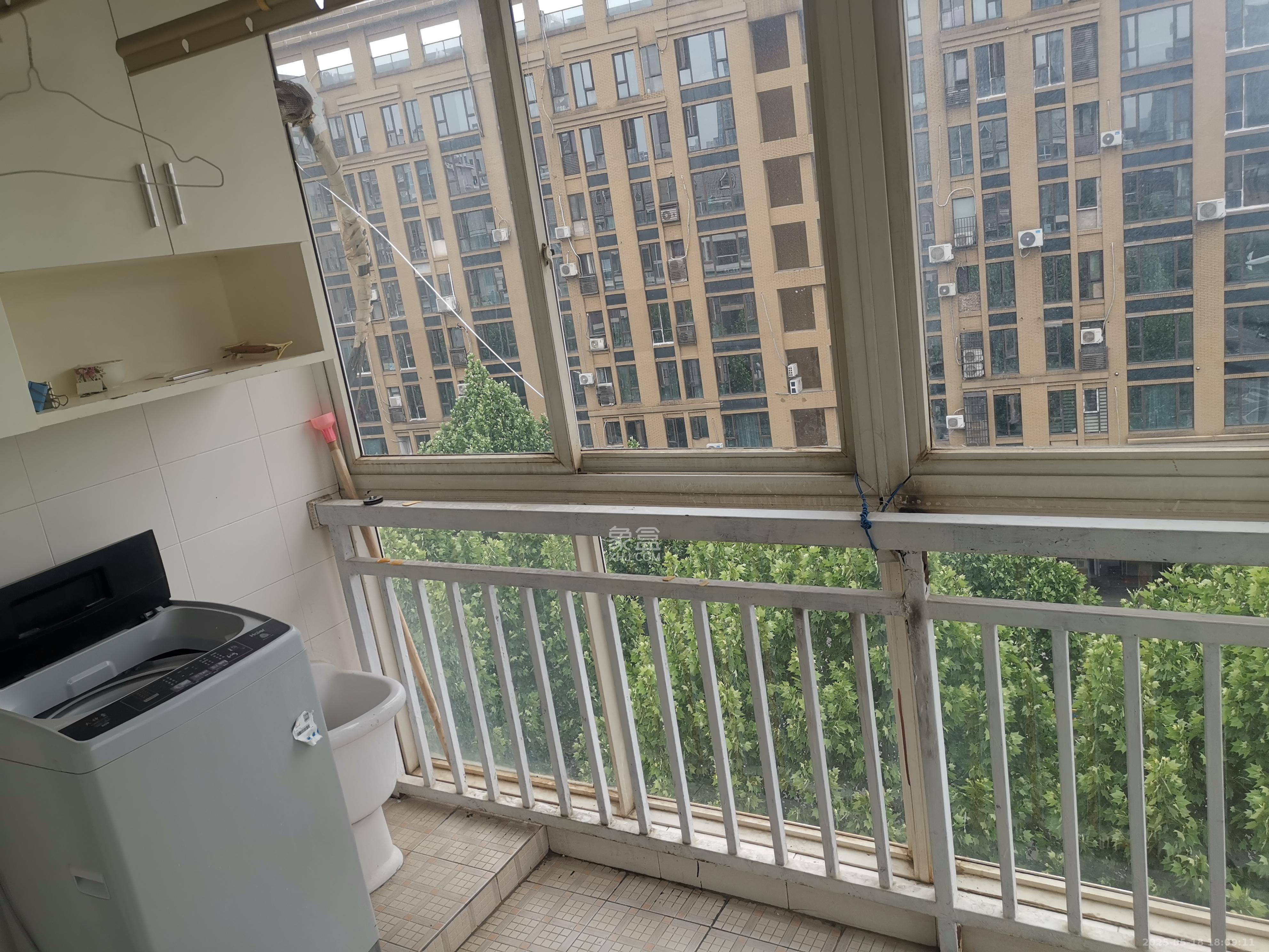 南苑小区 3室2厅1卫 2500.0元/月 南苑小区 3室2厅1卫 2500.0元/月室内图