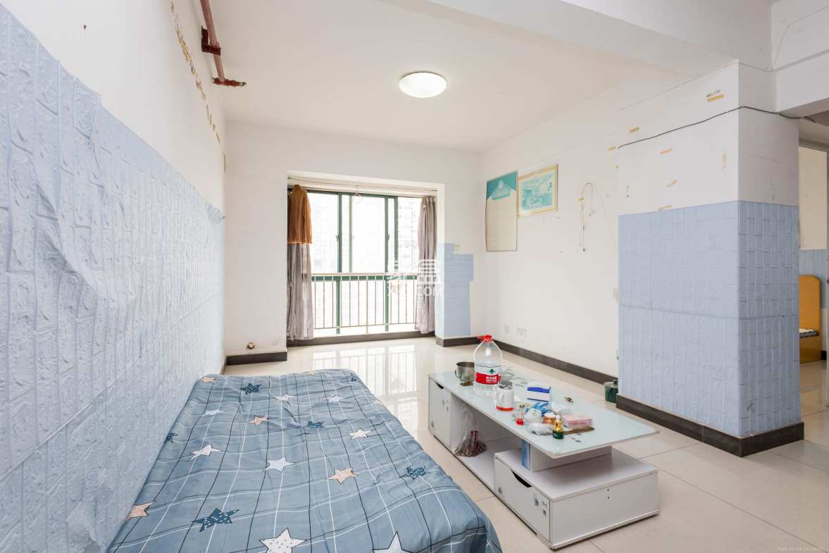 华天LOHO小镇 2室2厅1卫 48.0万 华天LOHO小镇 2室2厅1卫 48.0万客厅