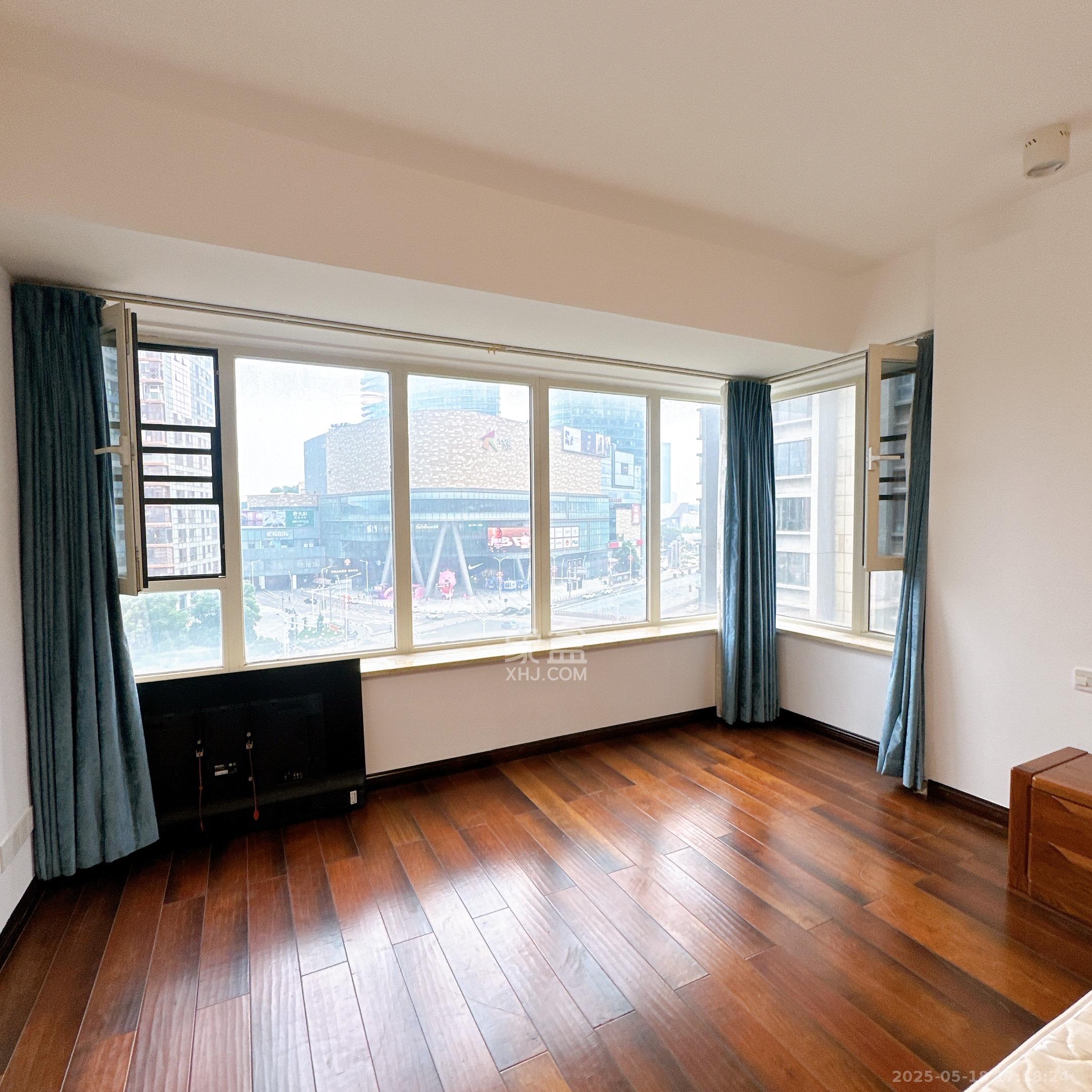 北辰三角洲D2区 4室2厅2卫 5000.0元/月 北辰三角洲D2区 4室2厅2卫 5000.0元/月室内图