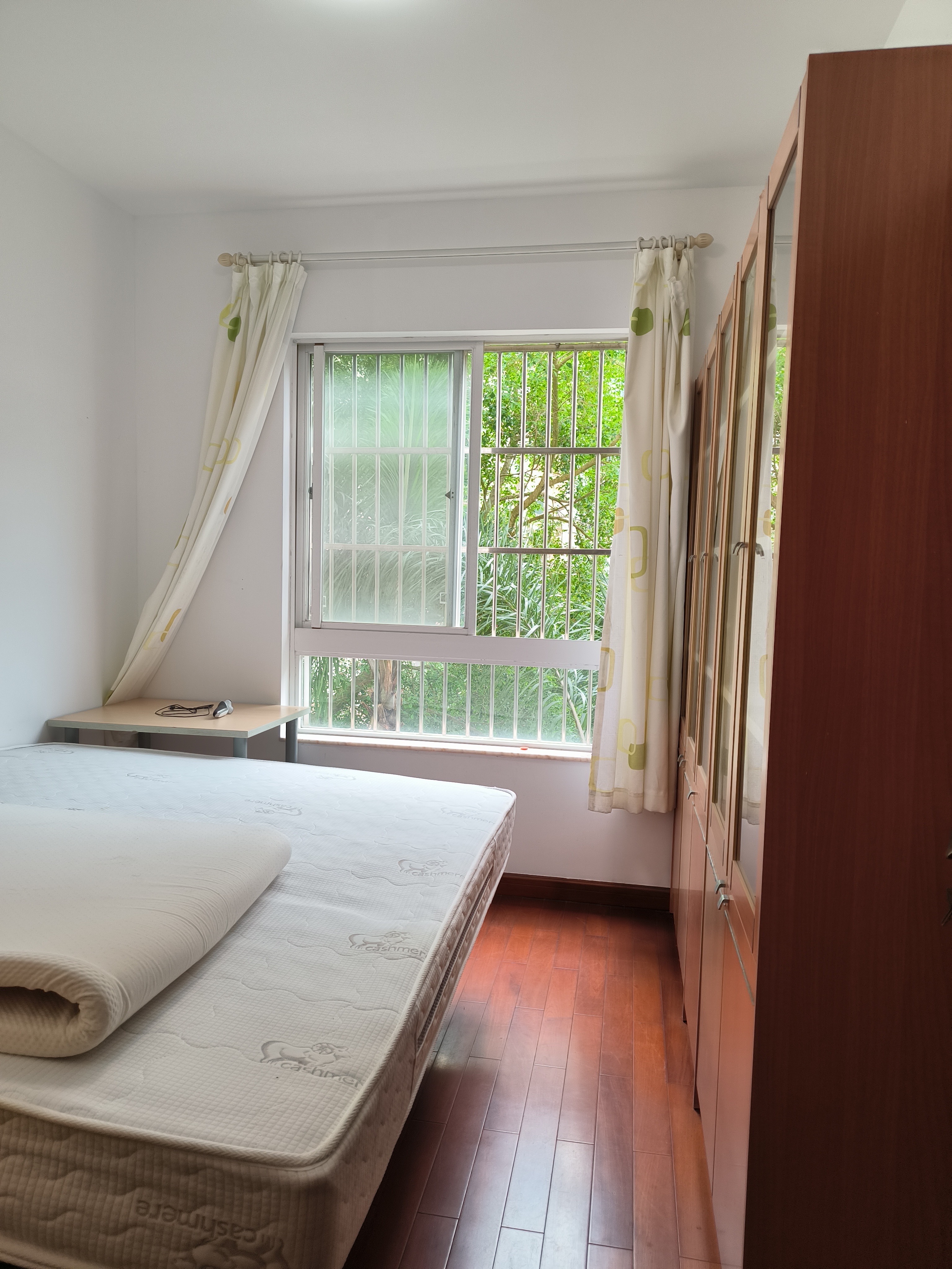 四季华庭金色年华 3室2厅2卫 200.0万 四季华庭金色年华 3室2厅2卫 200.0万客厅