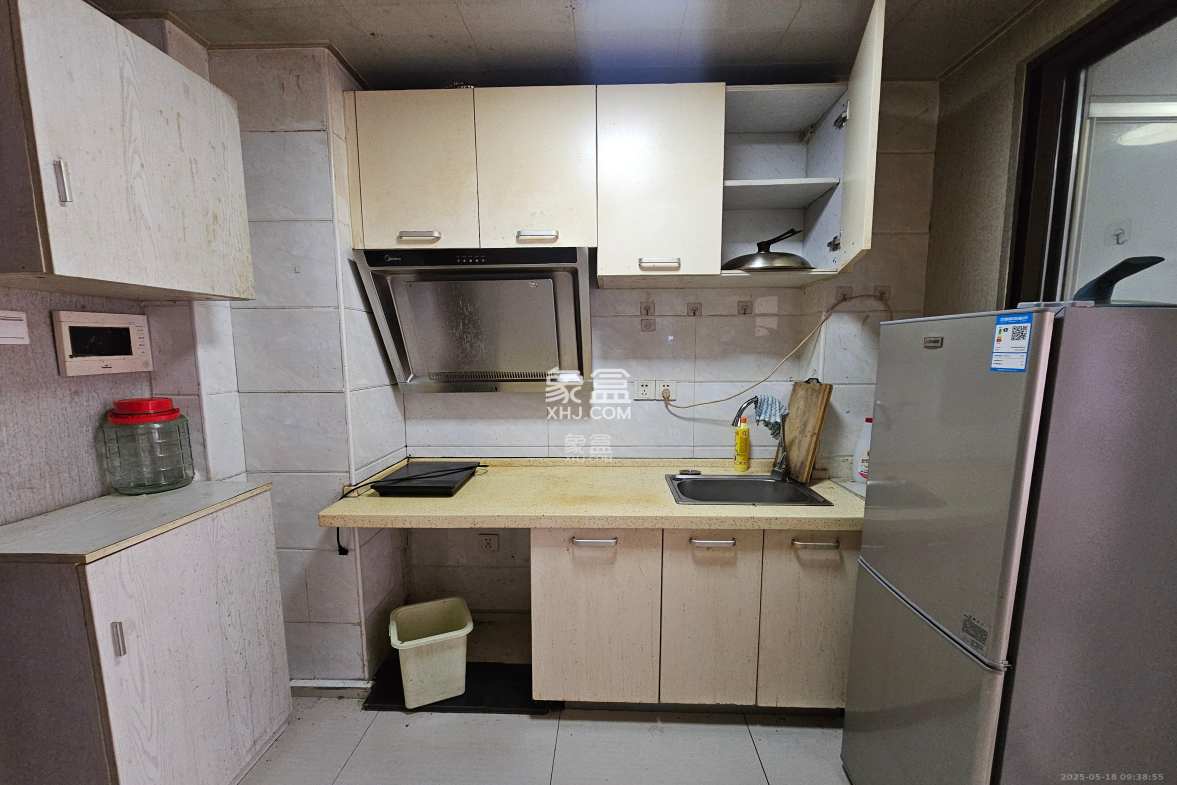 鑫远和城(一、二期)  1室1厅1卫    1000.0元/月 鑫远和城(一、二期)  1室1厅1卫    1000.0元/月室内图