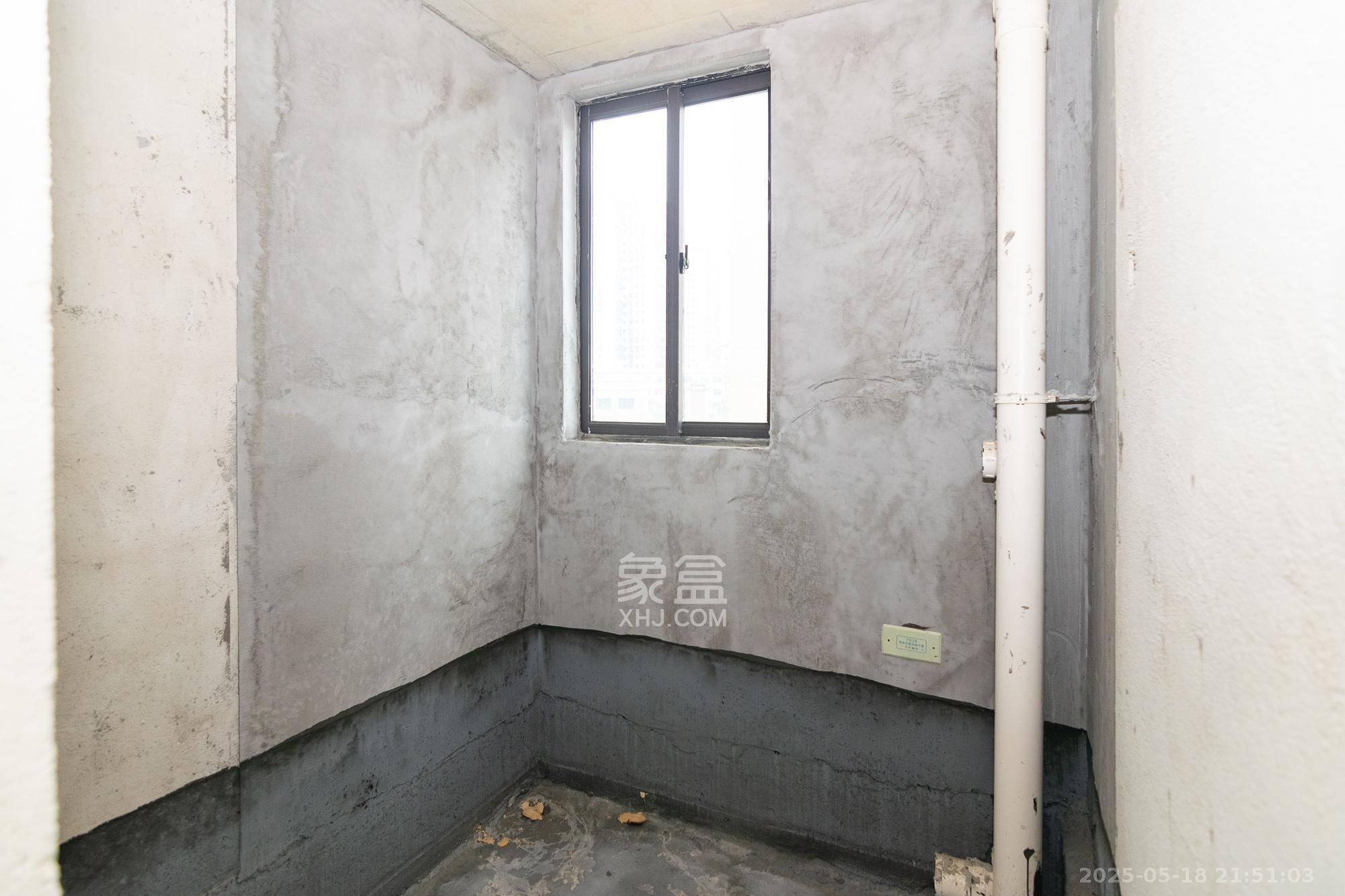 大湖苑 3室2厅2卫 53.8万 大湖苑 3室2厅2卫 53.8万卫生间