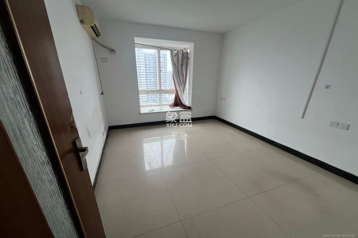 海利华宫大厦 3室2厅1卫 2500.0元/月 海利华宫大厦 3室2厅1卫 2500.0元/月室内图