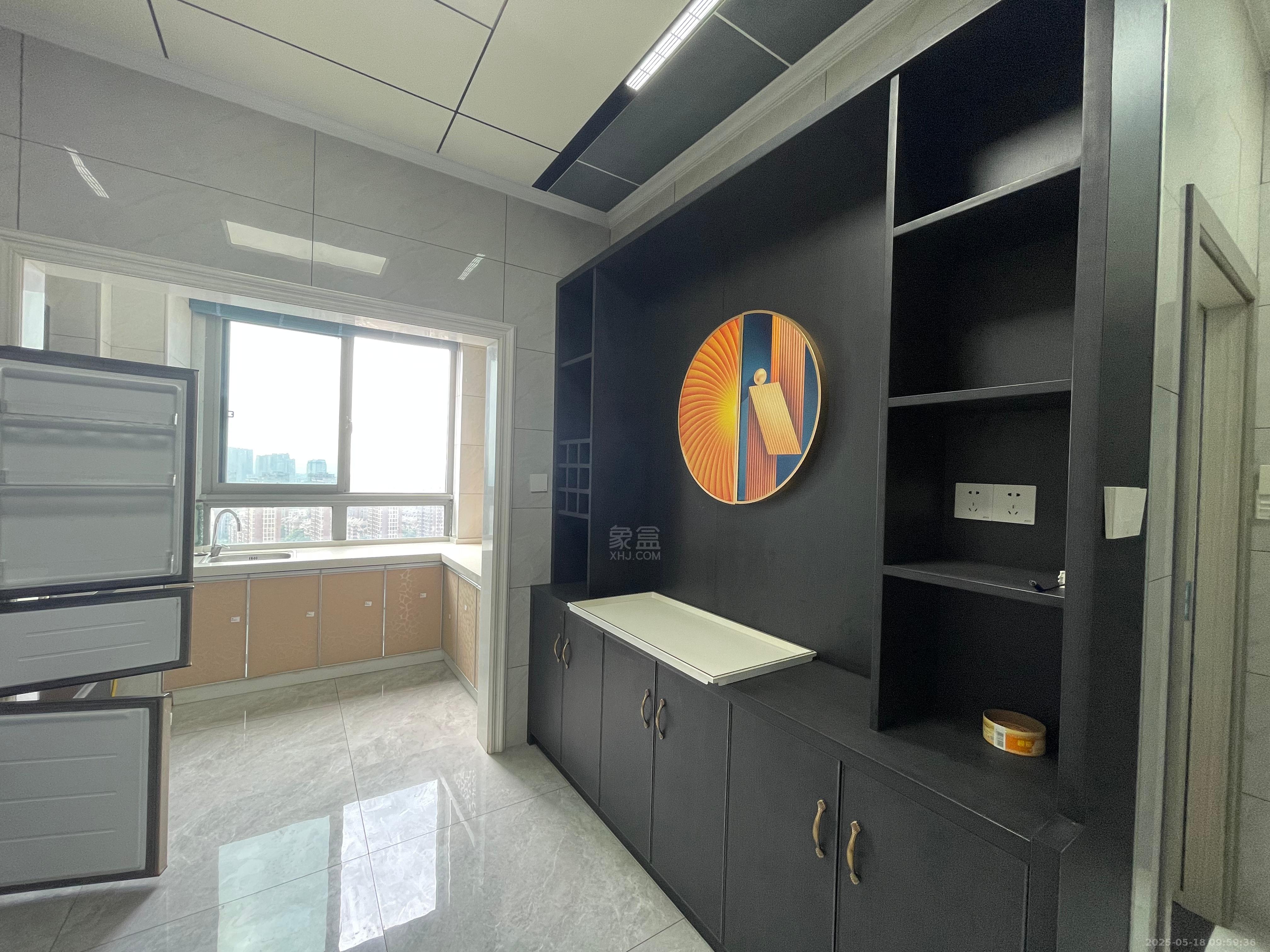 尚格广场 2室2厅1卫 2500.0元/月 尚格广场 2室2厅1卫 2500.0元/月室内图