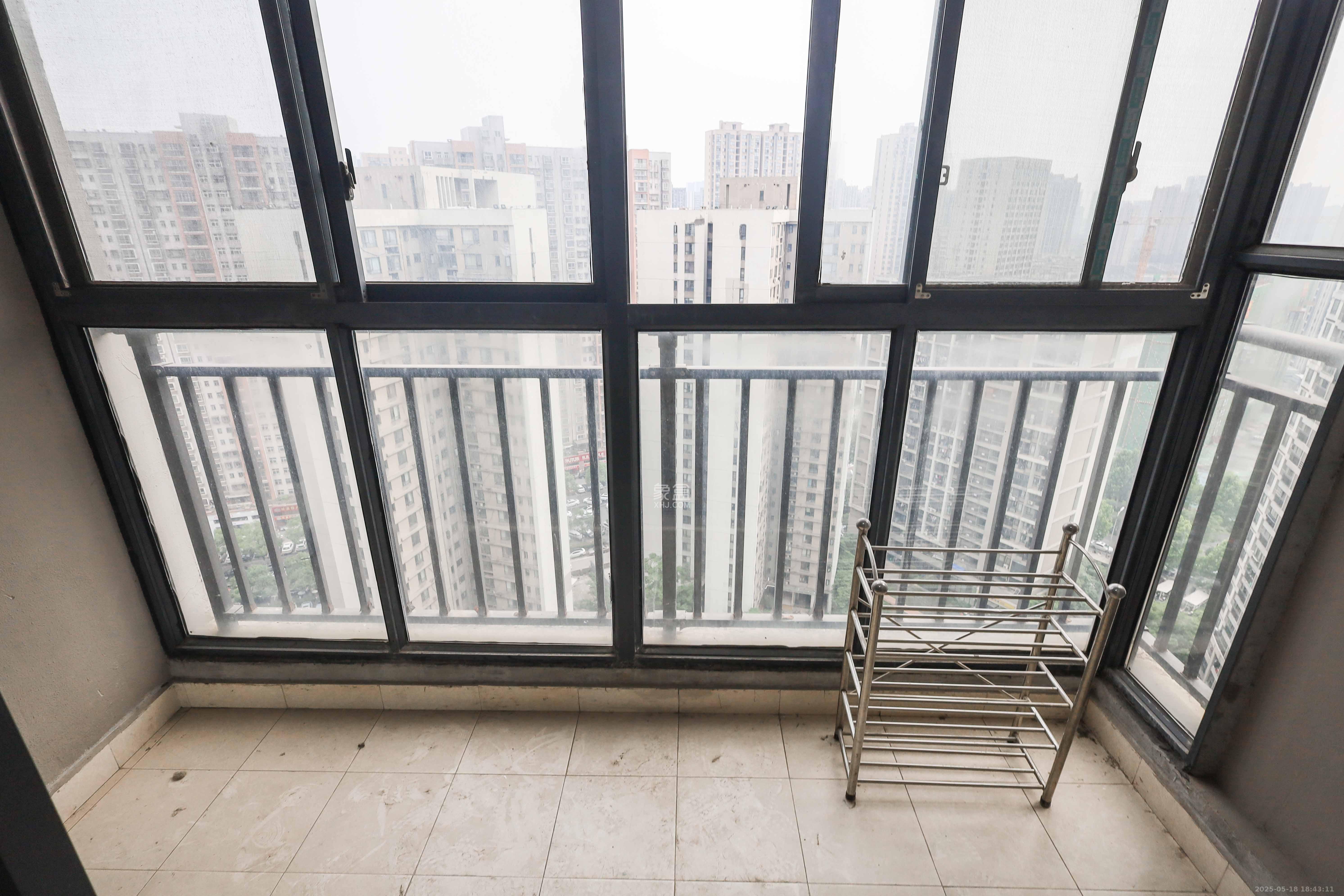 万科城市花园  3室2厅1卫    80.0万 万科城市花园  3室2厅1卫    80.0万阳台