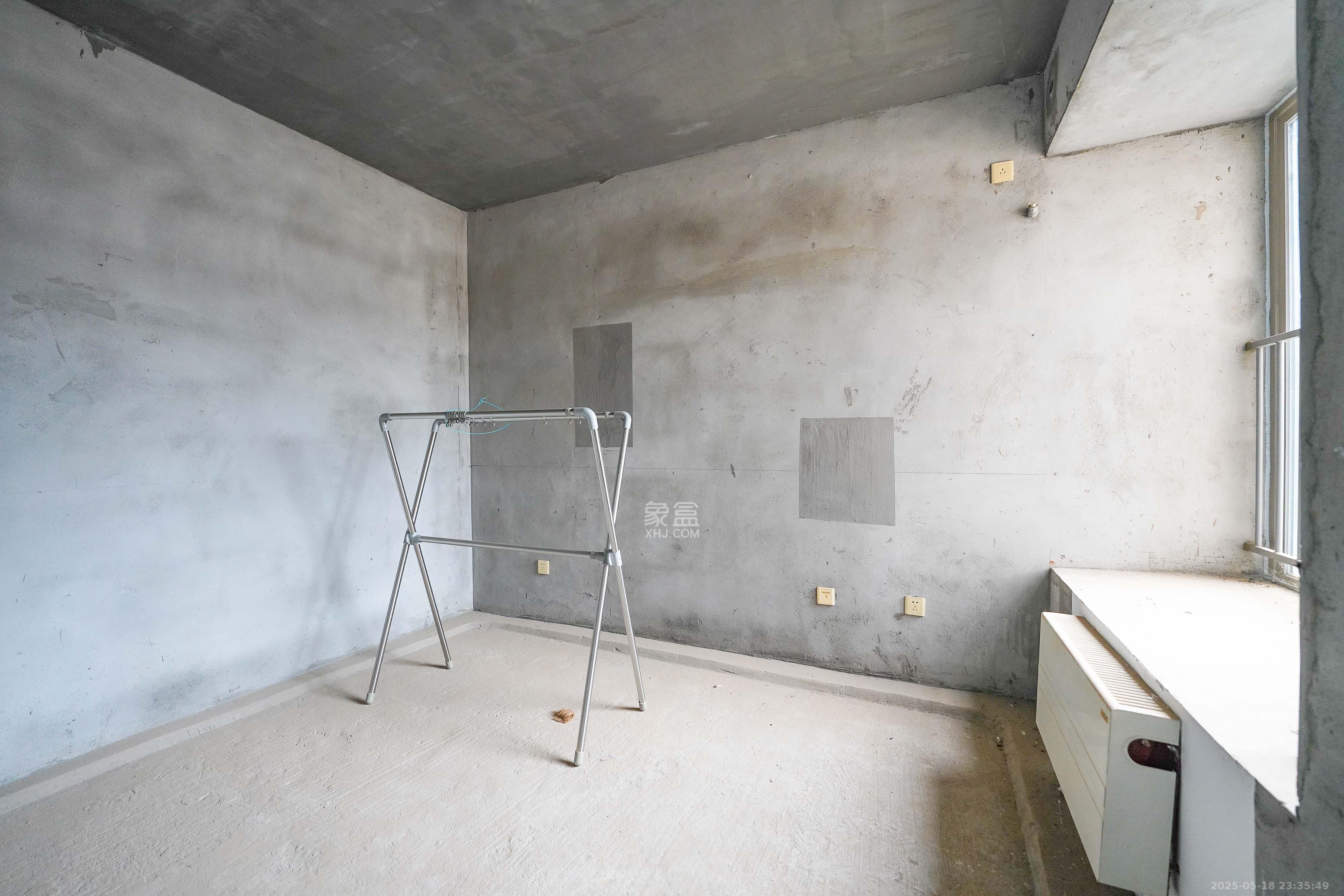 怡海星城  2室2厅1卫    37.8万卧室