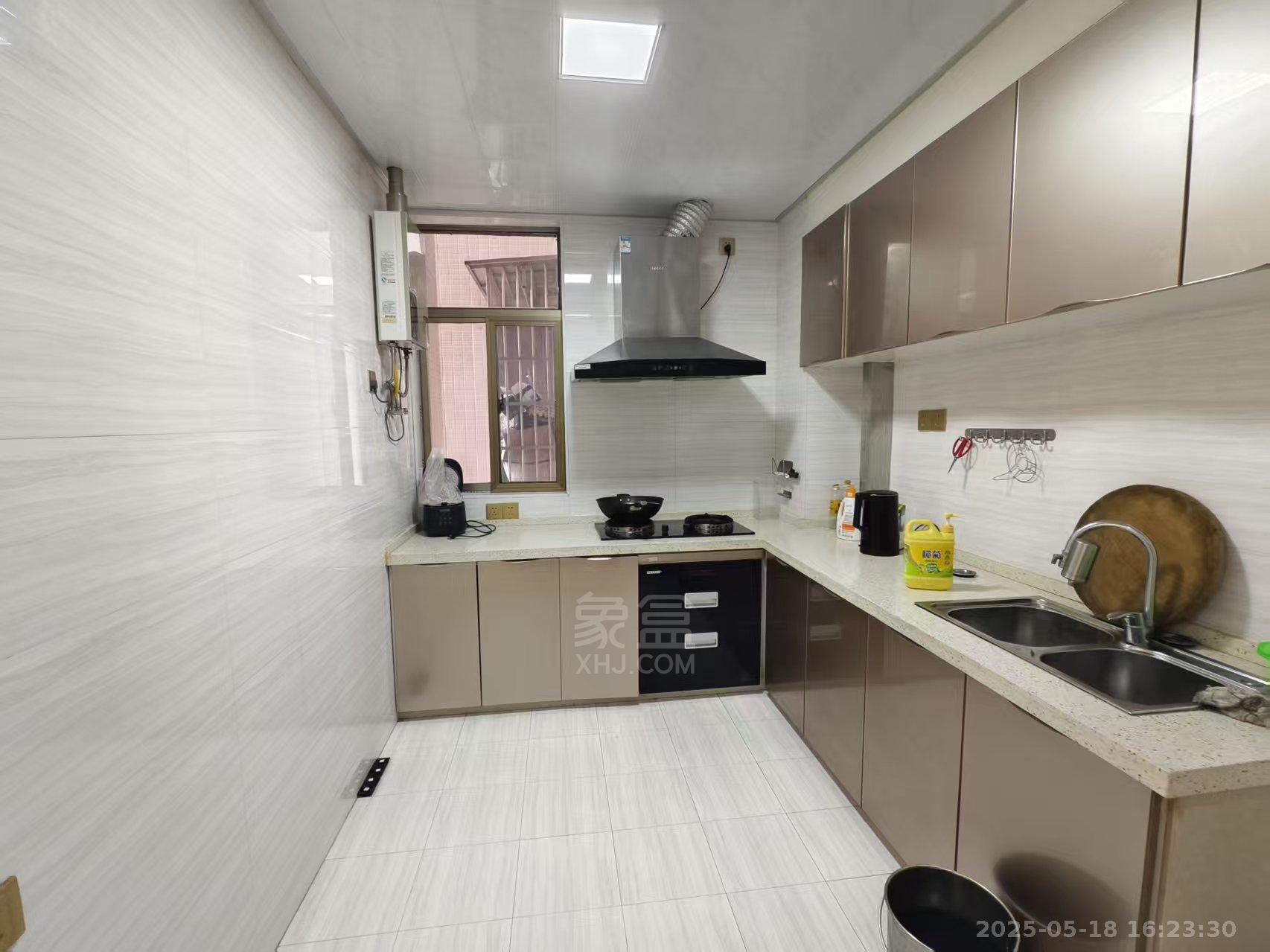 公园道一号(兆富佳园) 2室2厅1卫 1200.0元/月 公园道一号(兆富佳园) 2室2厅1卫 1200.0元/月室内图