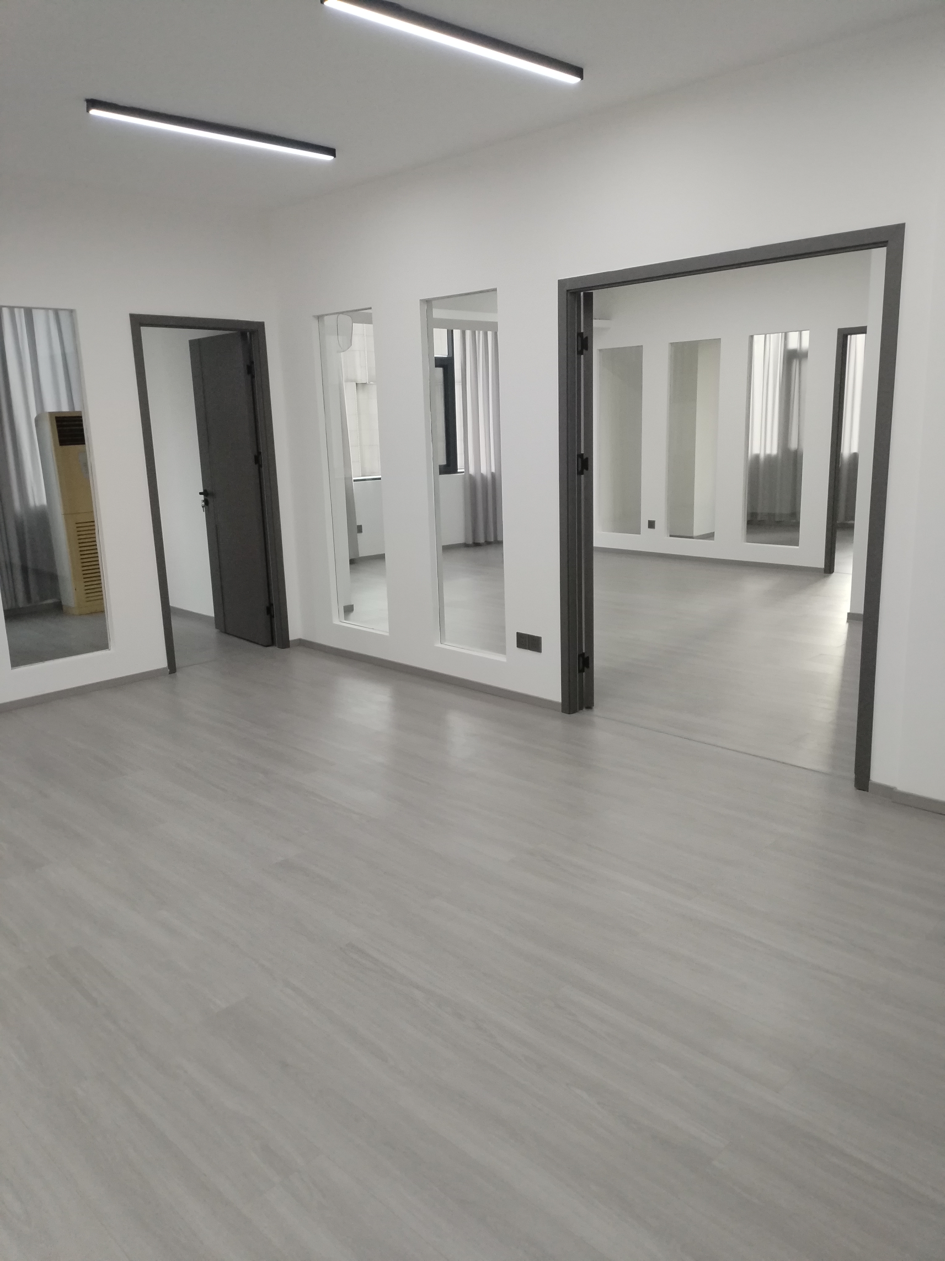 福临阁 4室2厅1卫 5000.0元/月 福临阁 4室2厅1卫 5000.0元/月户型图