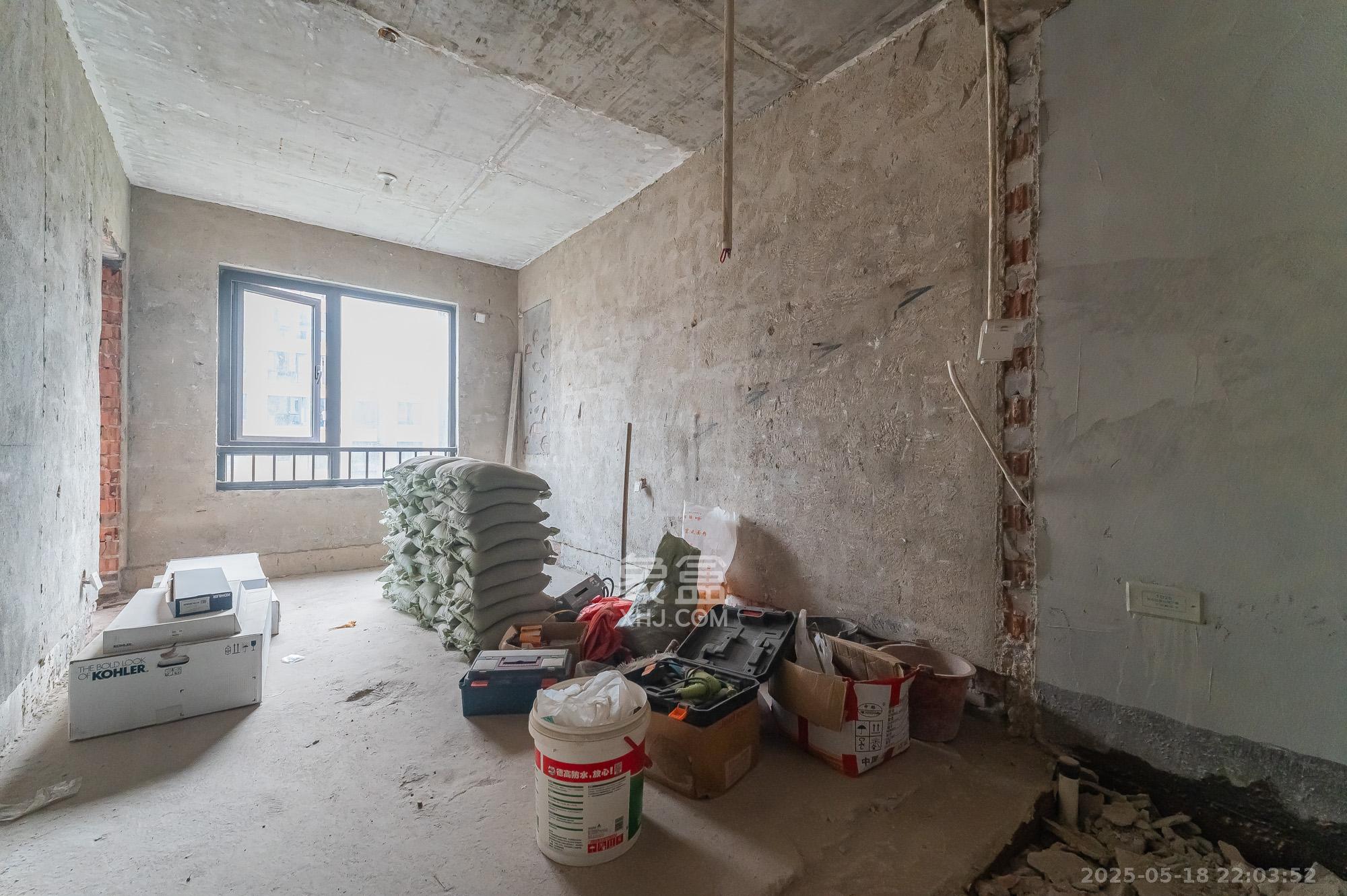 中交建发松雅院  4室2厅2卫    154.0万 中交建发松雅院  4室2厅2卫    154.0万其他